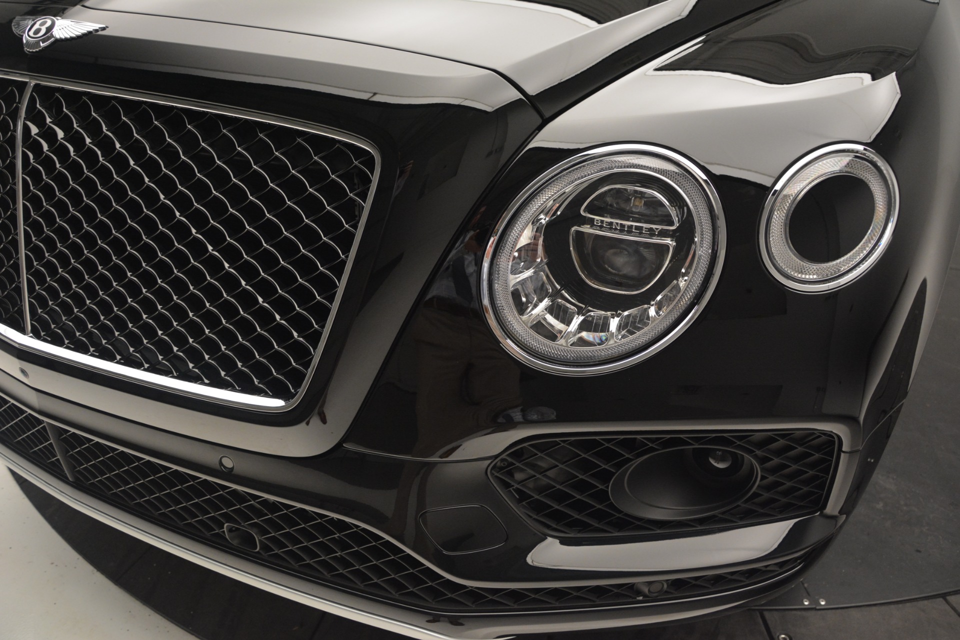 New-2019-Bentley-Bentayga-V8