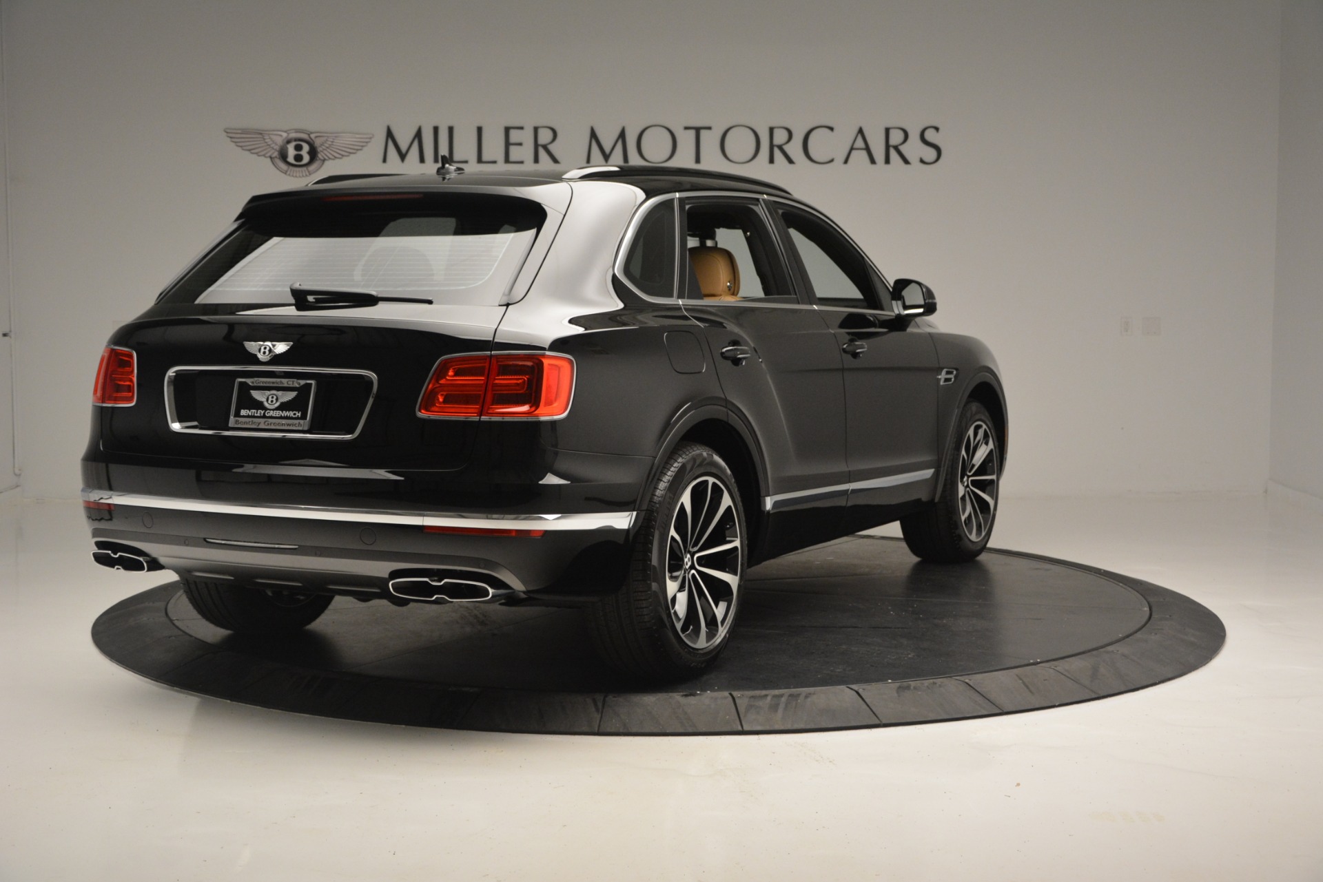 New-2019-Bentley-Bentayga-V8