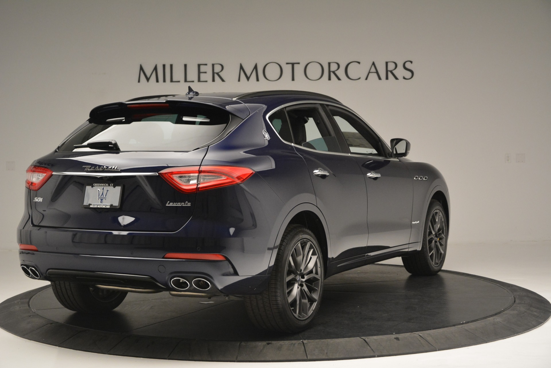 New-2018-Maserati-Levante-S-Q4-GranSport