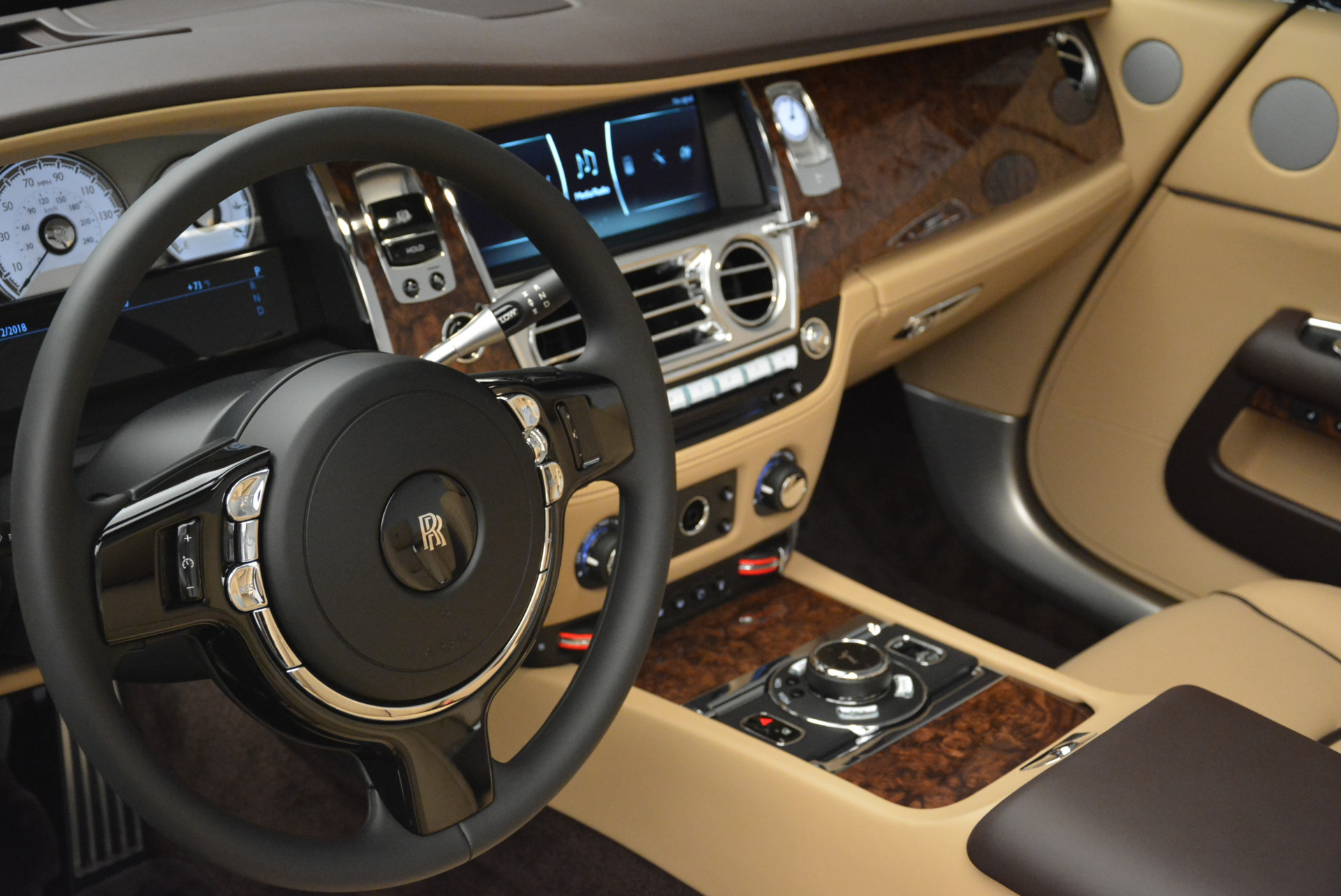 Used-2018-Rolls-Royce-Dawn