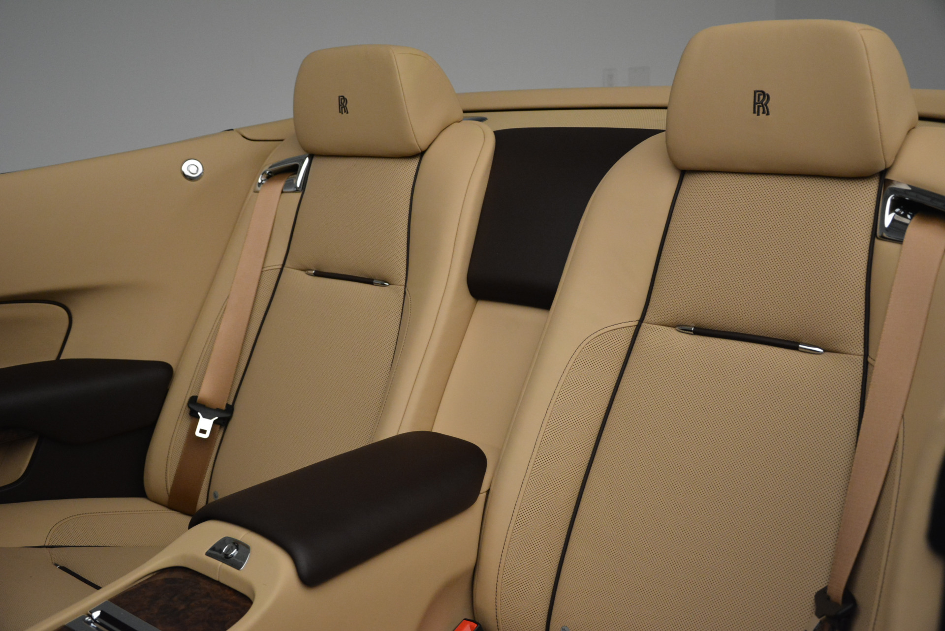 Used-2018-Rolls-Royce-Dawn