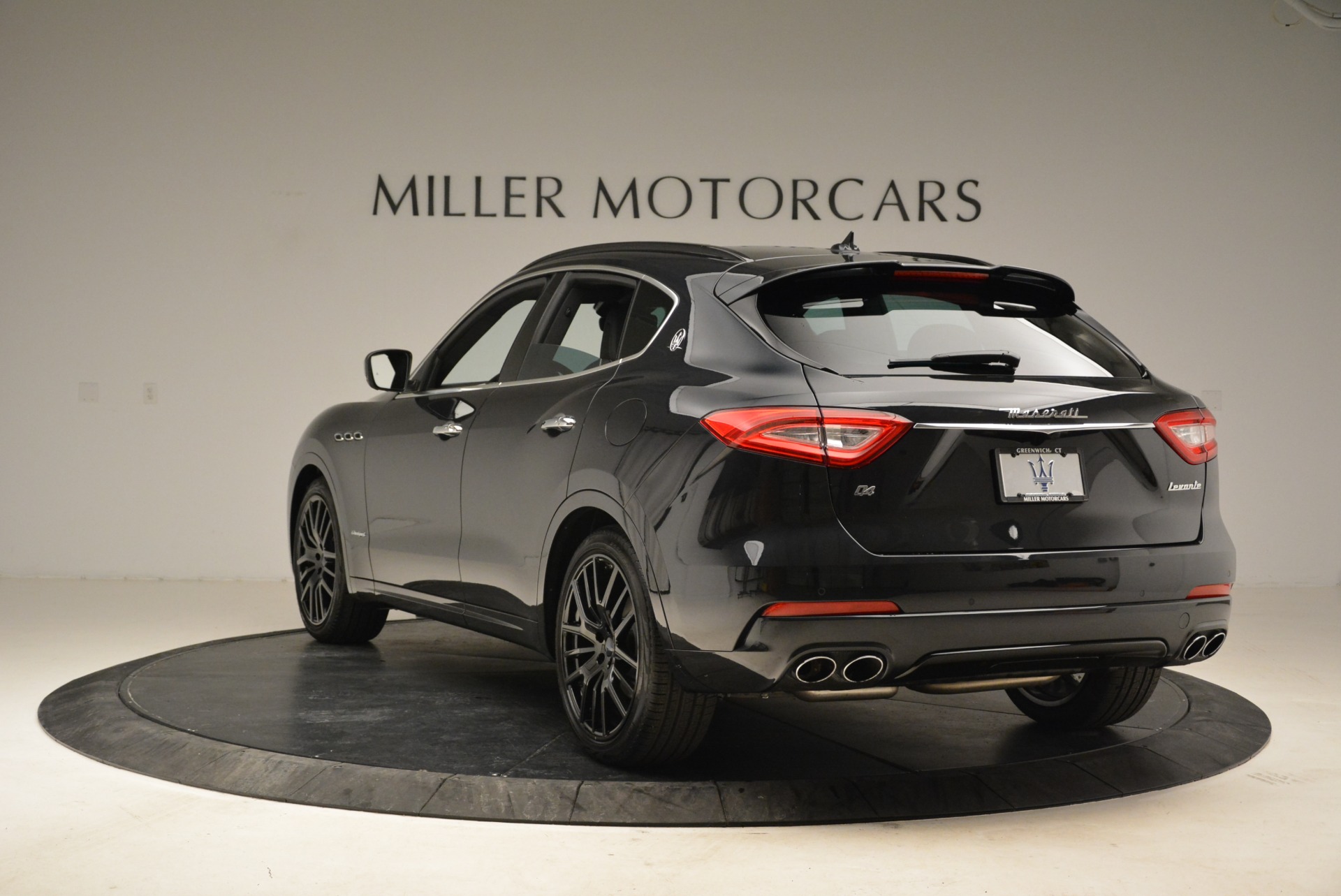 New-2018-Maserati-Levante-S-Q4-GranSport