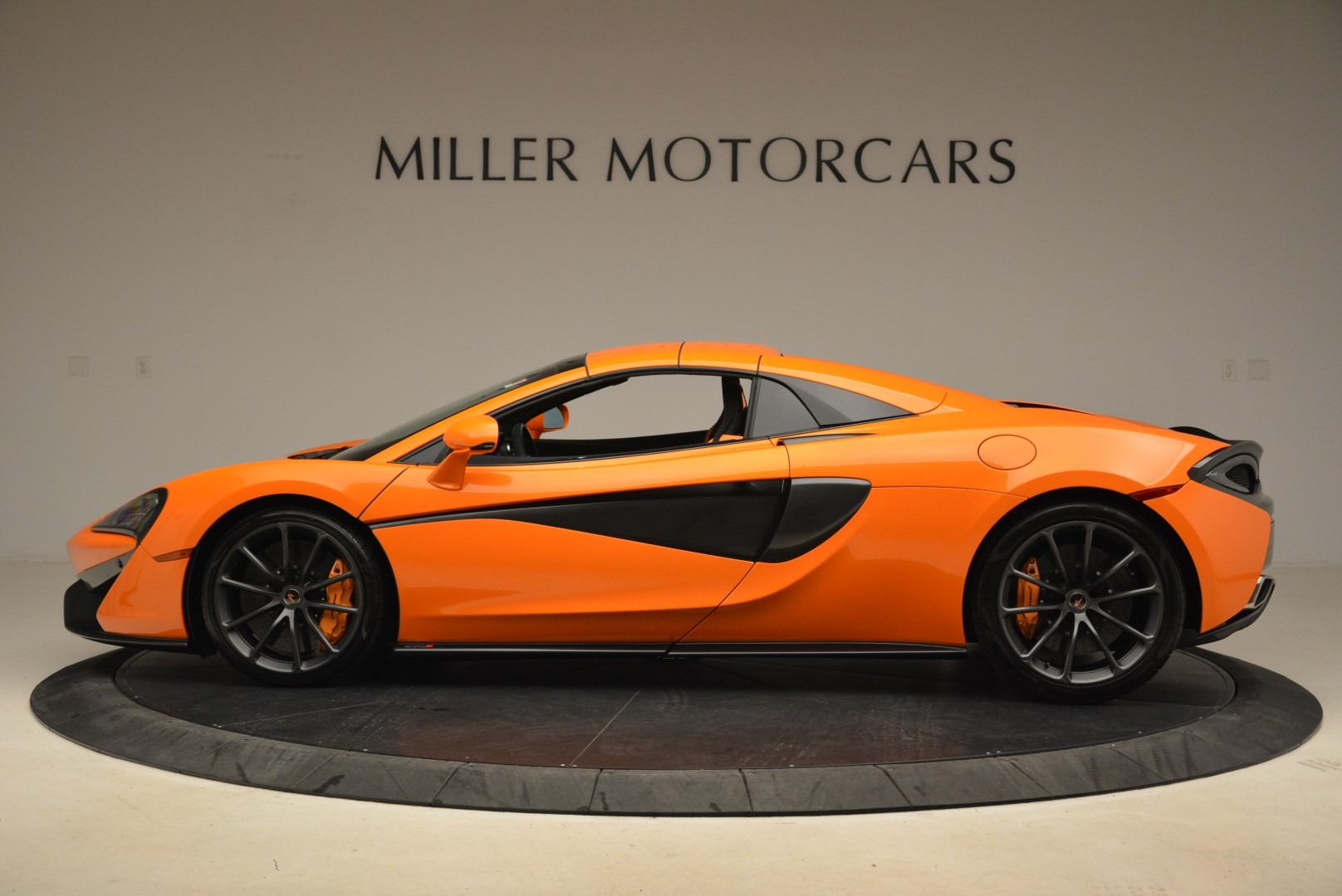 Used-2018-McLaren-570S-Spider-Convertible