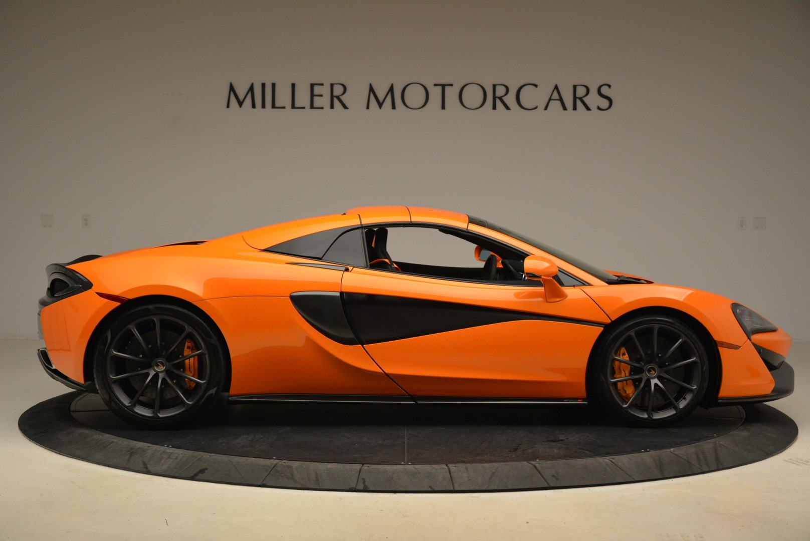 Used-2018-McLaren-570S-Spider-Convertible