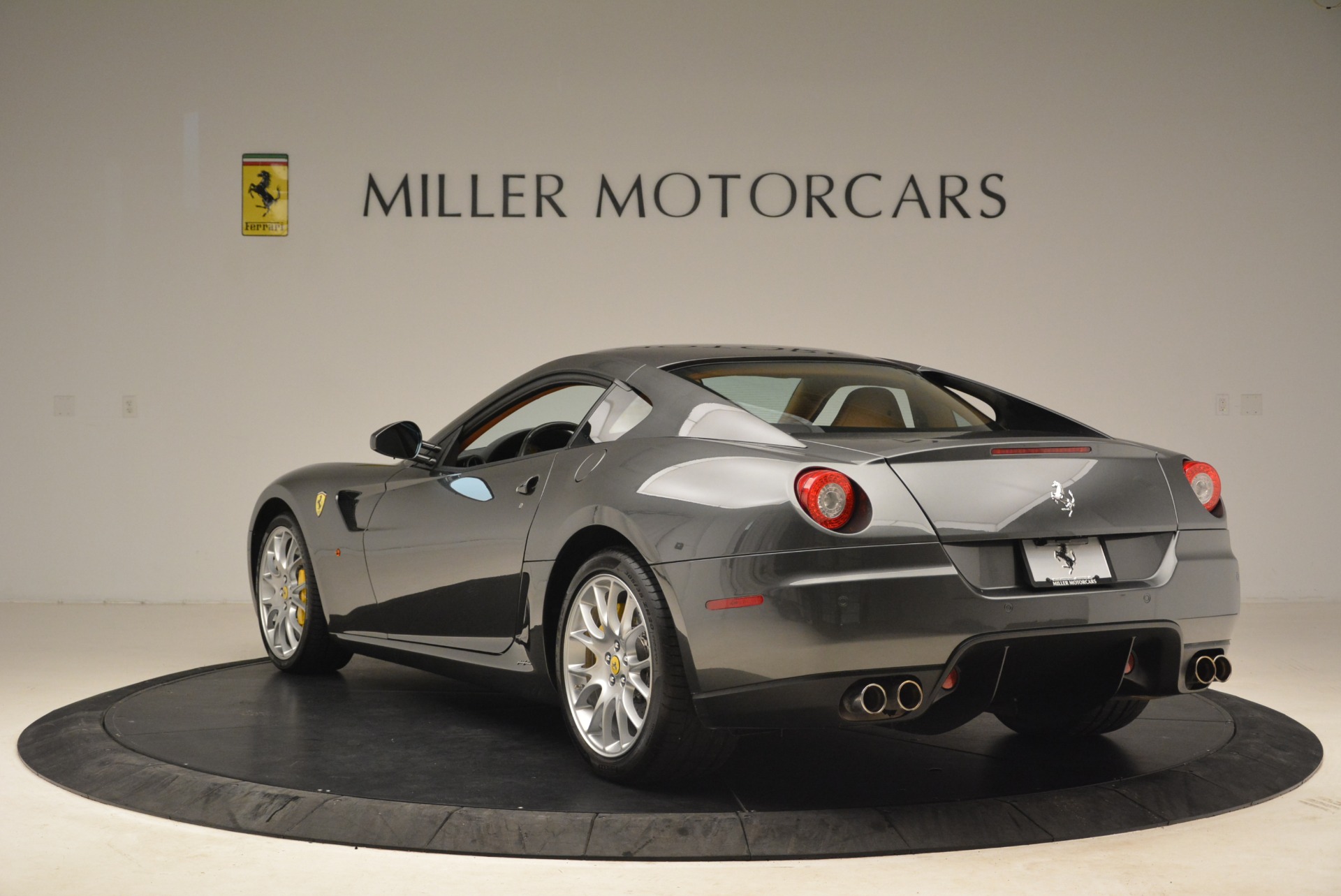 Used-2010-Ferrari-599-GTB-Fiorano