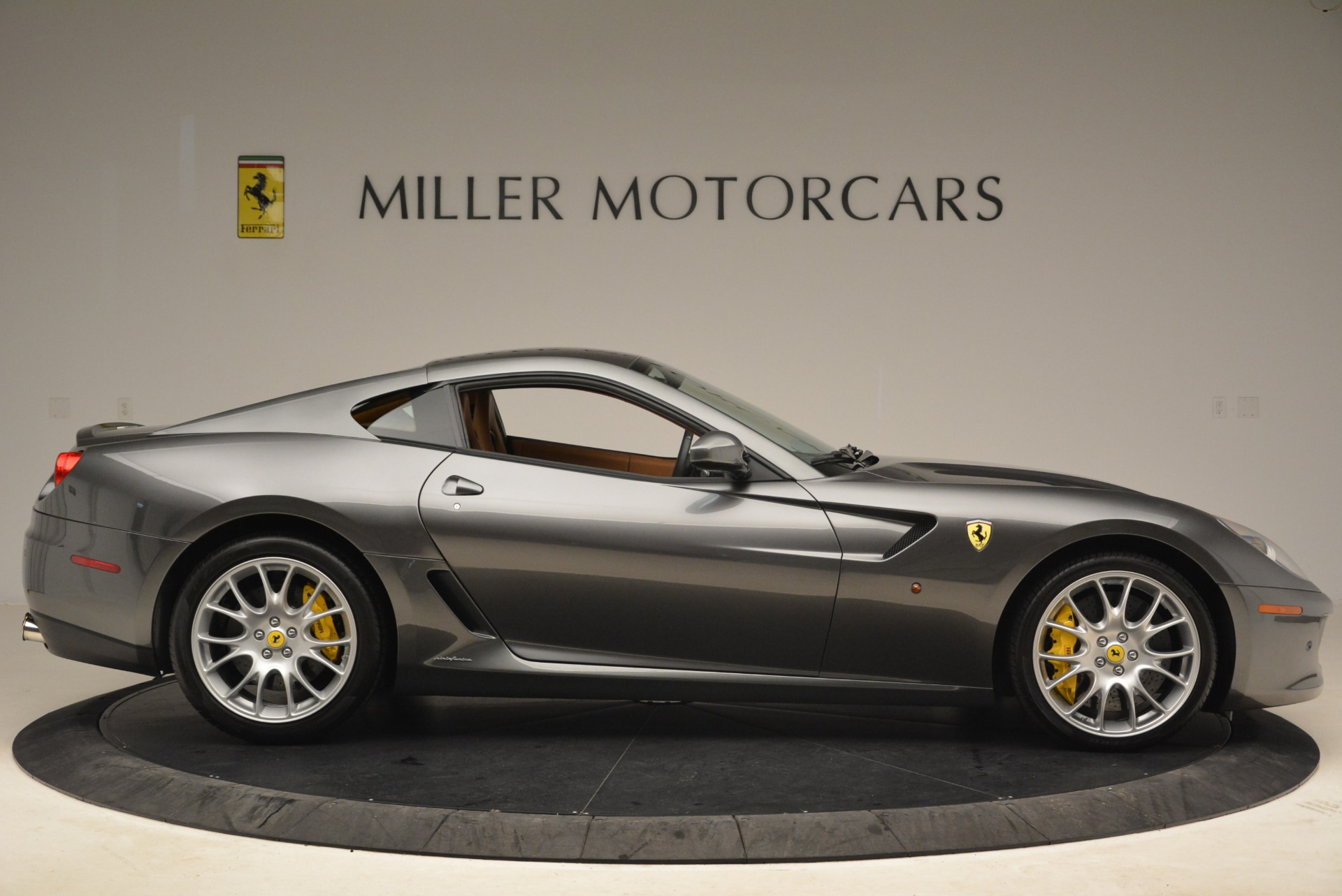 Used-2010-Ferrari-599-GTB-Fiorano