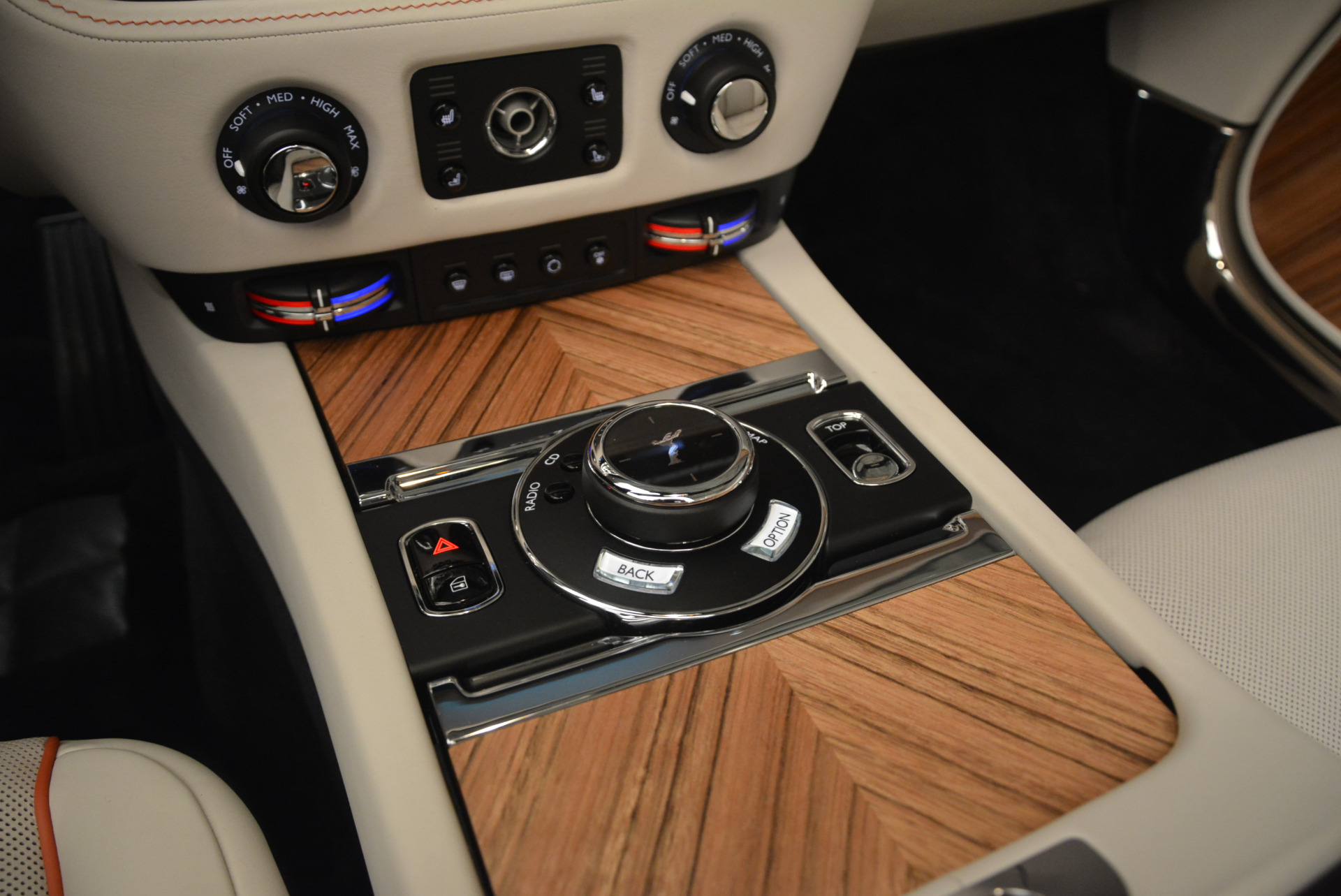 Used-2016-Rolls-Royce-Dawn