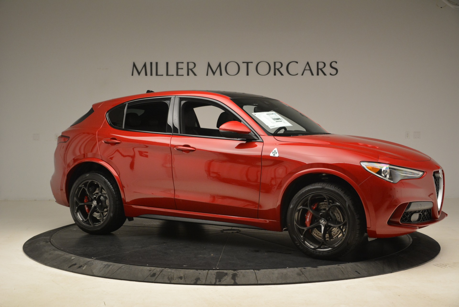 New-2018-Alfa-Romeo-Stelvio-Quadrifoglio