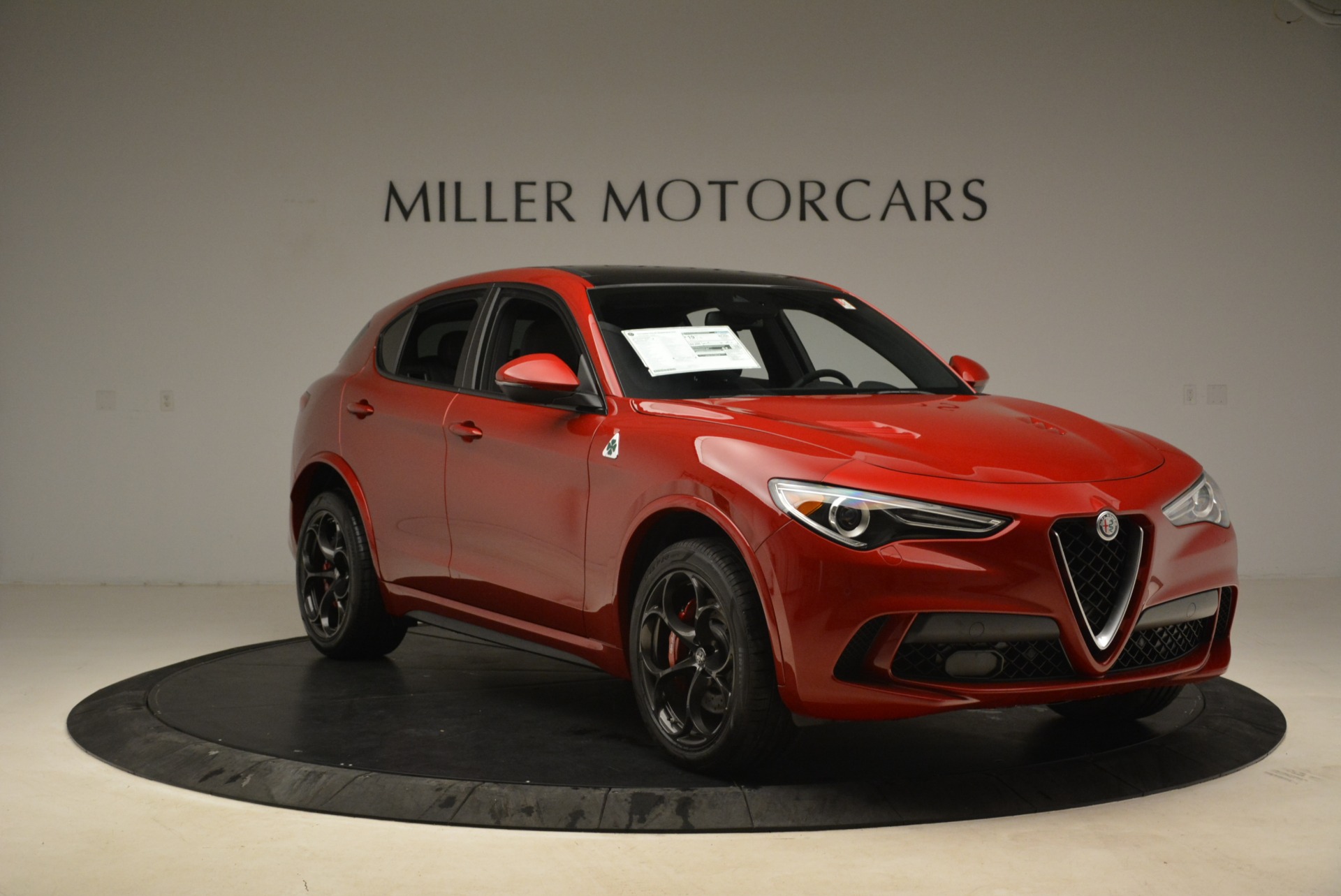 New-2018-Alfa-Romeo-Stelvio-Quadrifoglio