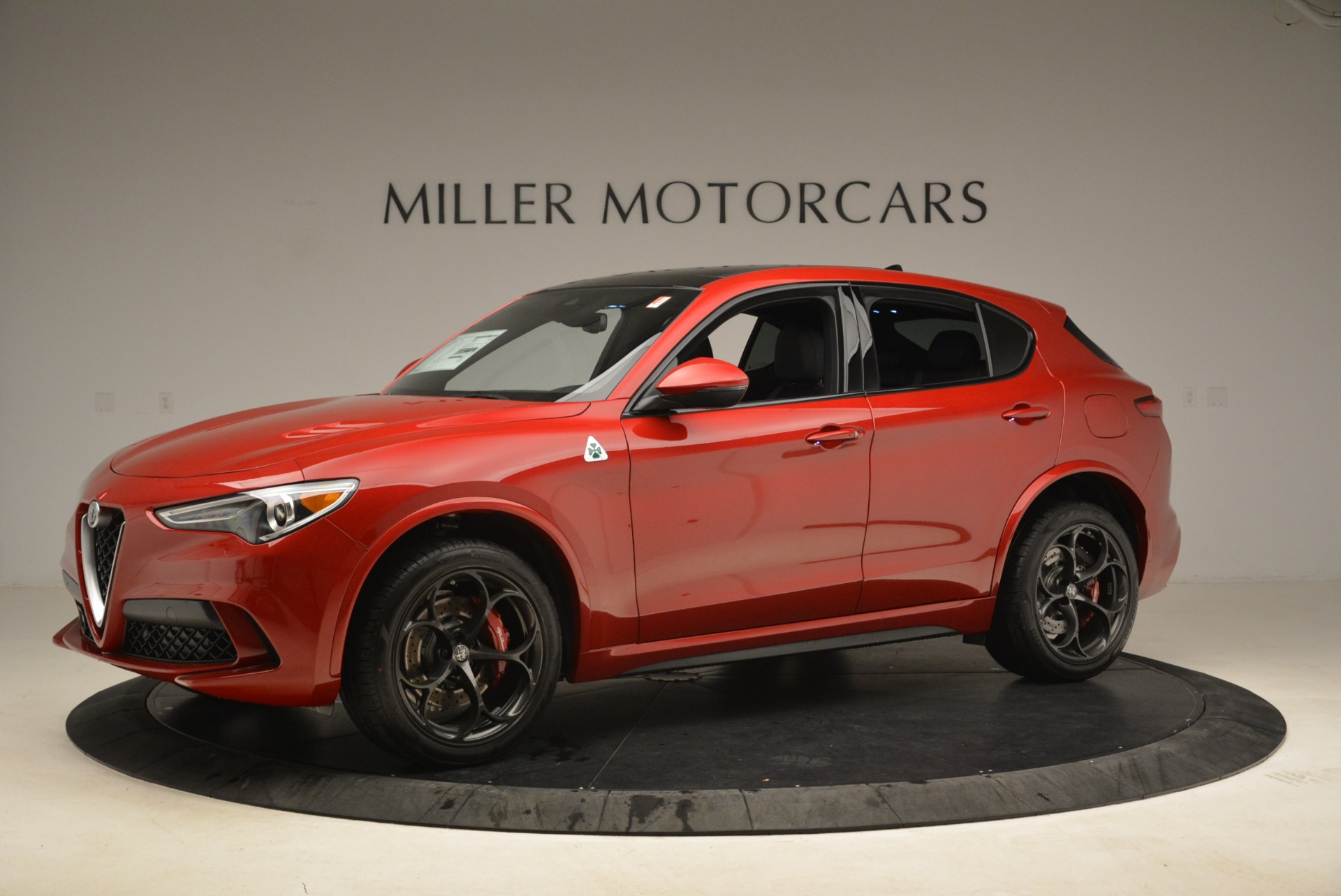 New-2018-Alfa-Romeo-Stelvio-Quadrifoglio