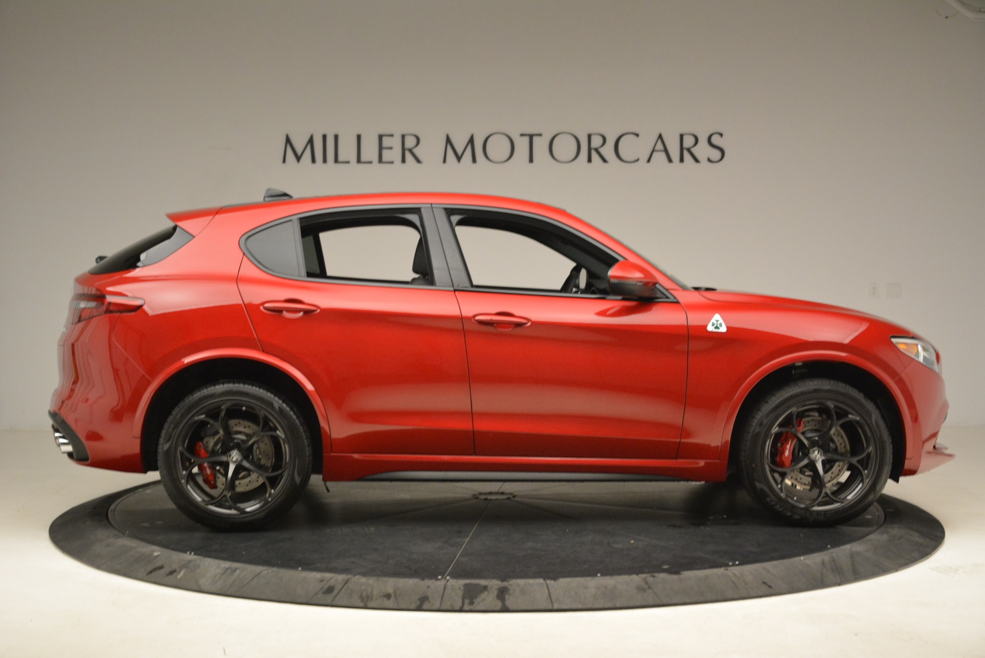 New-2018-Alfa-Romeo-Stelvio-Quadrifoglio
