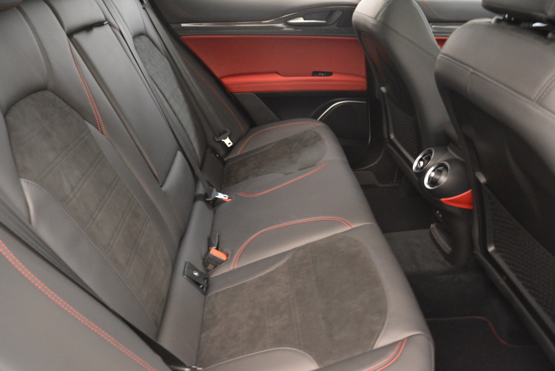 New-2018-Alfa-Romeo-Stelvio-Quadrifoglio