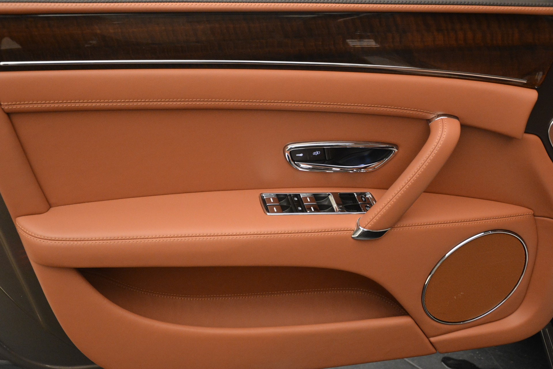 Used-2015-Bentley-Flying-Spur-W12