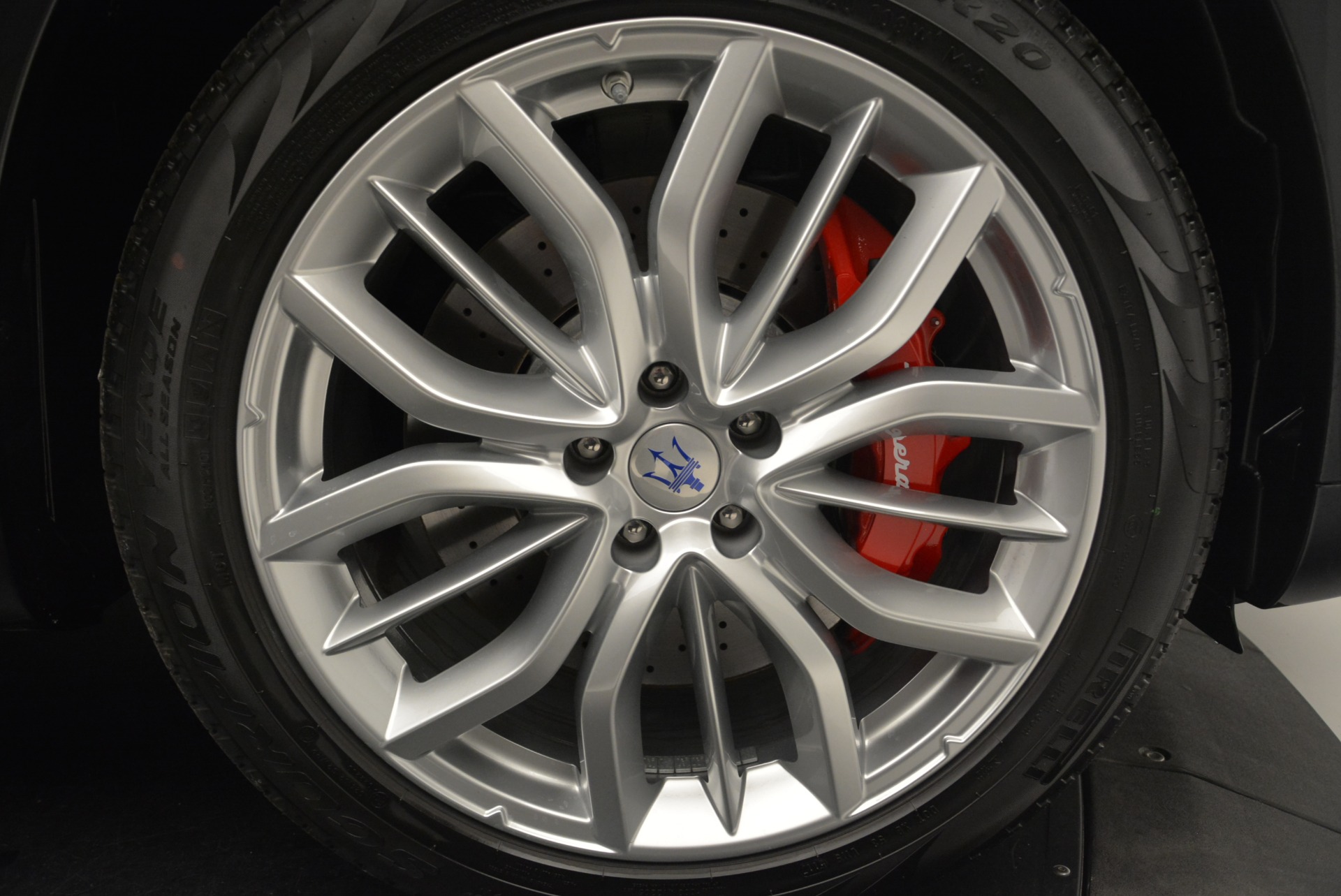 New-2018-Maserati-Levante-S-Q4-GranSport