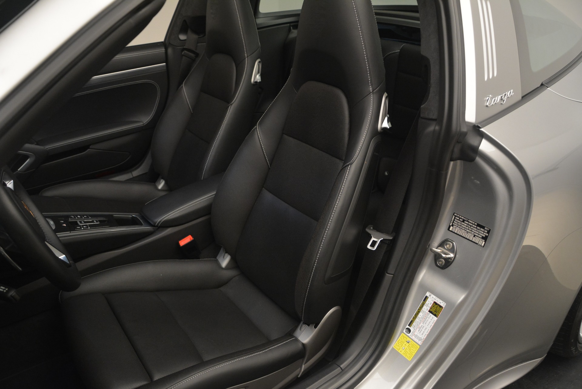 Used-2017-Porsche-911-Targa-4S