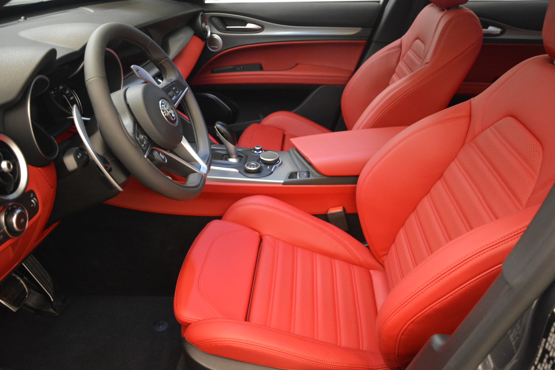 New-2018-Alfa-Romeo-Stelvio-Ti-Sport-Q4