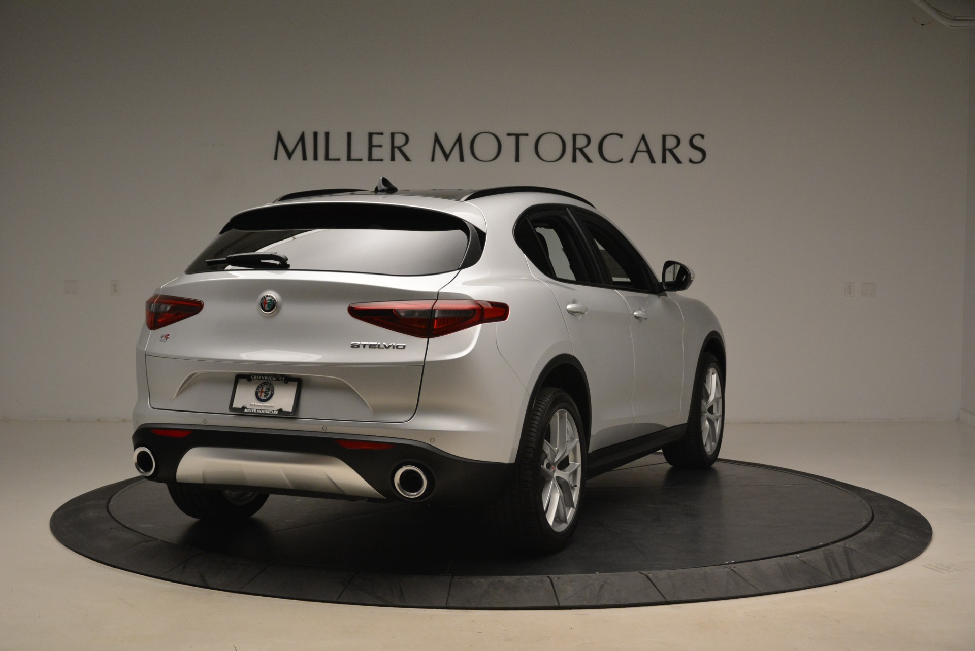 New-2018-Alfa-Romeo-Stelvio-Ti-Sport-Q4