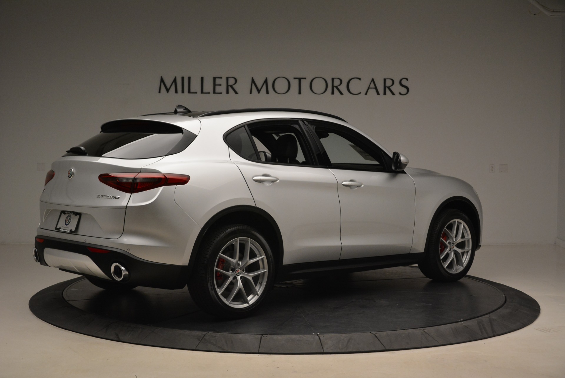 New-2018-Alfa-Romeo-Stelvio-Ti-Sport-Q4