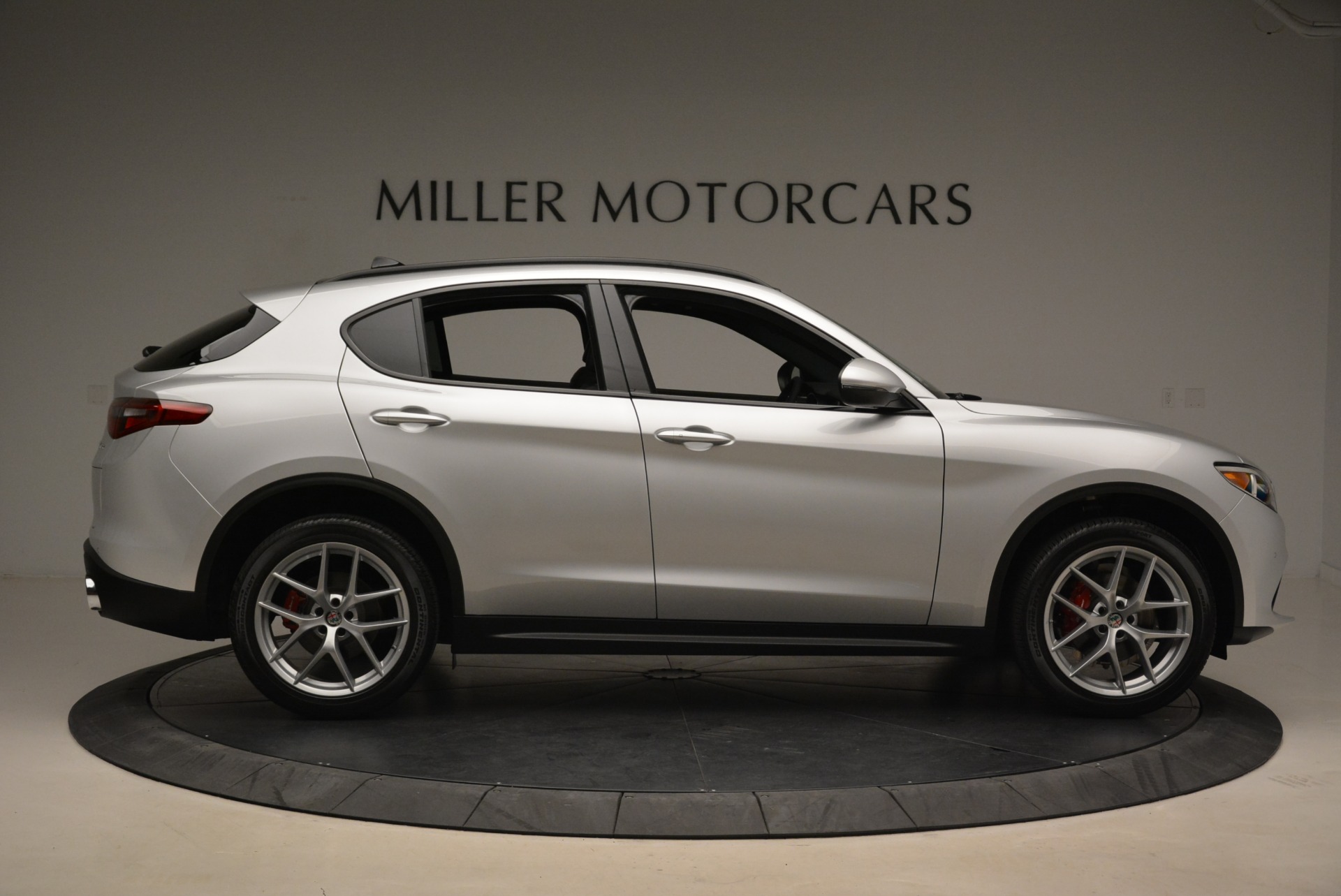 New-2018-Alfa-Romeo-Stelvio-Ti-Sport-Q4