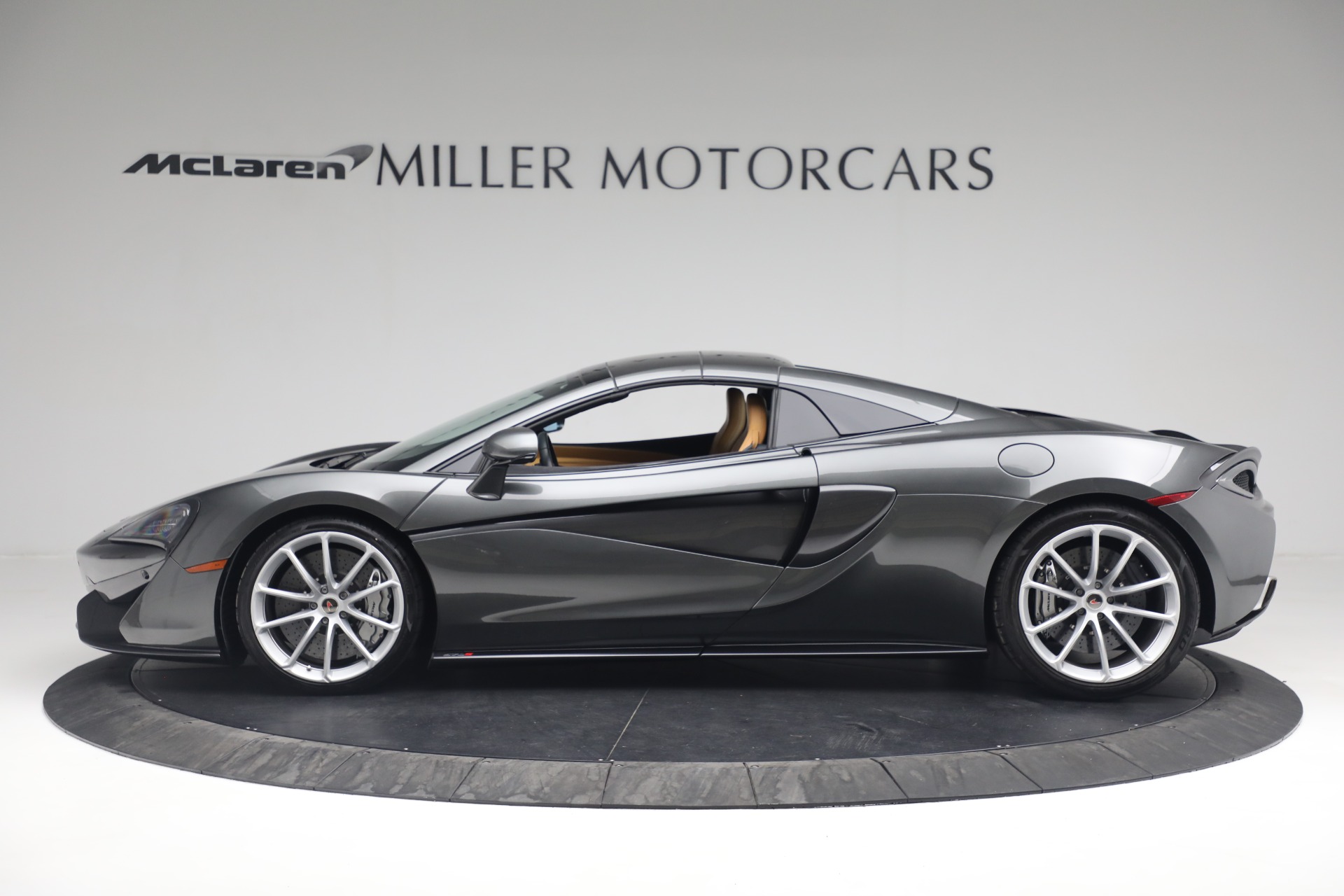 Used-2018-McLaren-570S-Spider