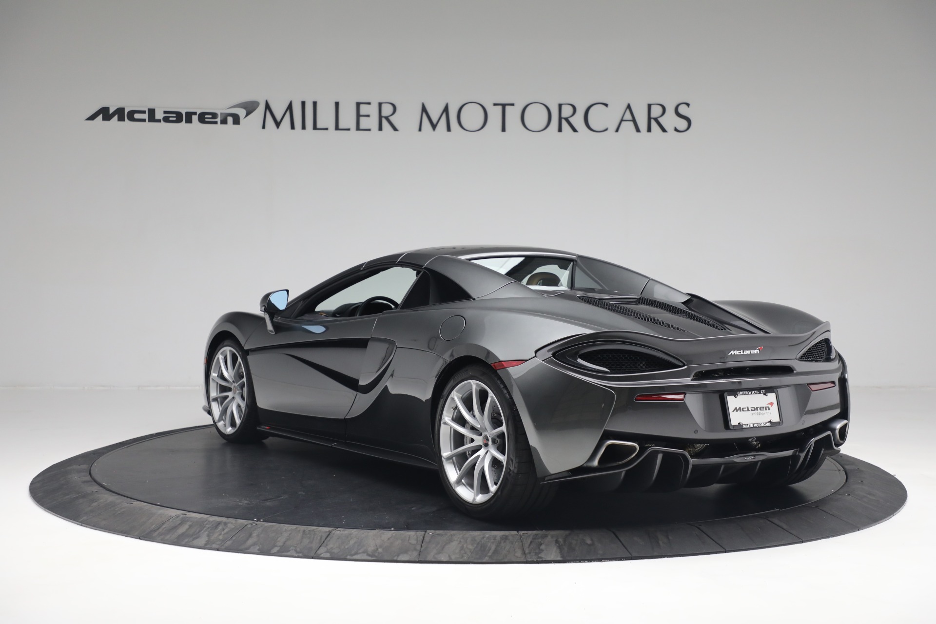 Used-2018-McLaren-570S-Spider