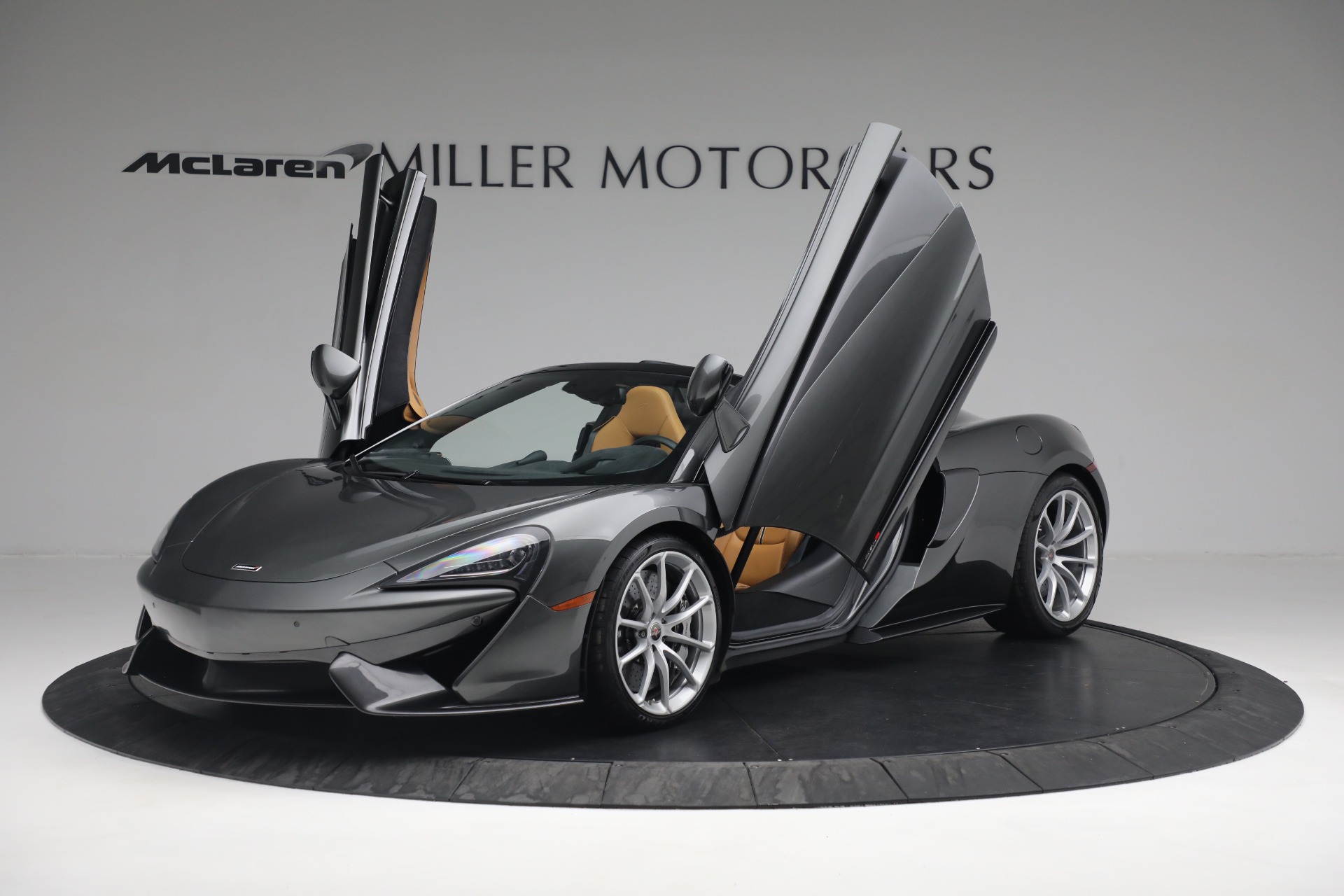 Used-2018-McLaren-570S-Spider