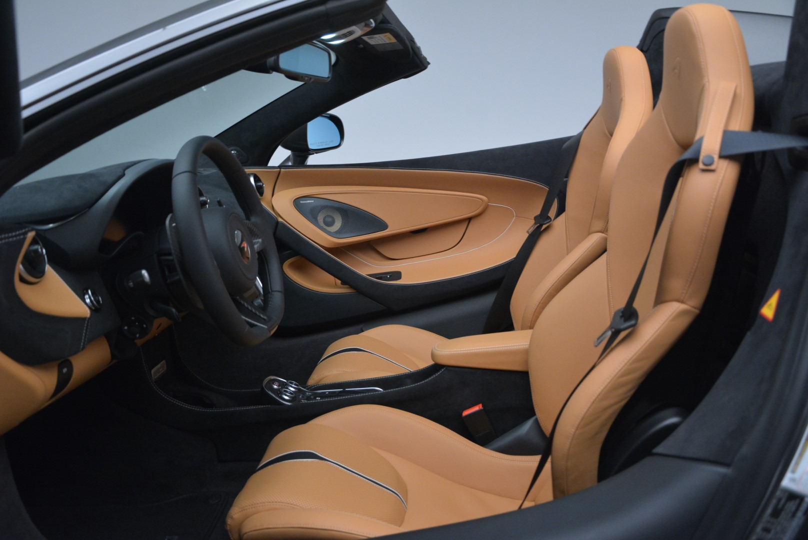Used-2018-McLaren-570S-Spider