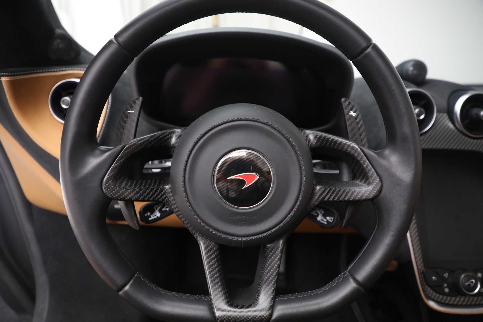 Used-2018-McLaren-570S-Spider