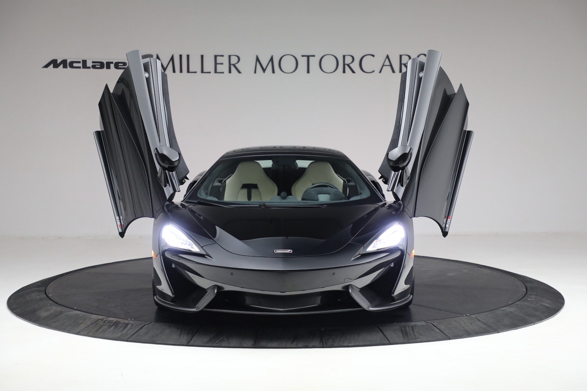 Used-2018-McLaren-570S-Spider