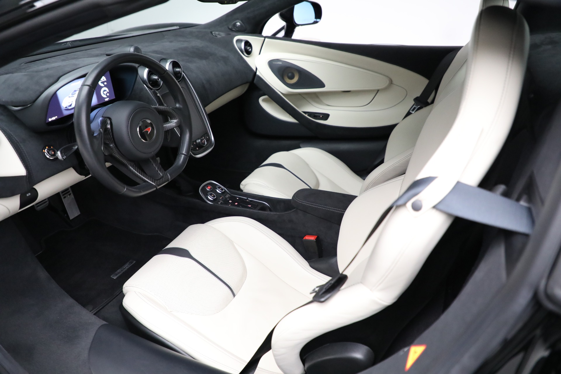 Used-2018-McLaren-570S-Spider