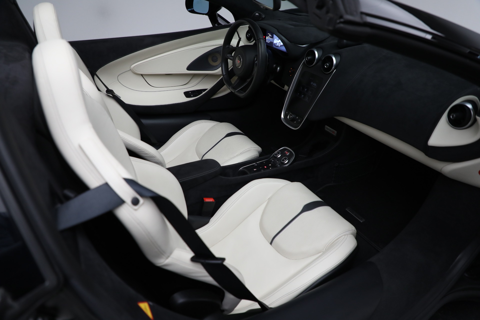 Used-2018-McLaren-570S-Spider