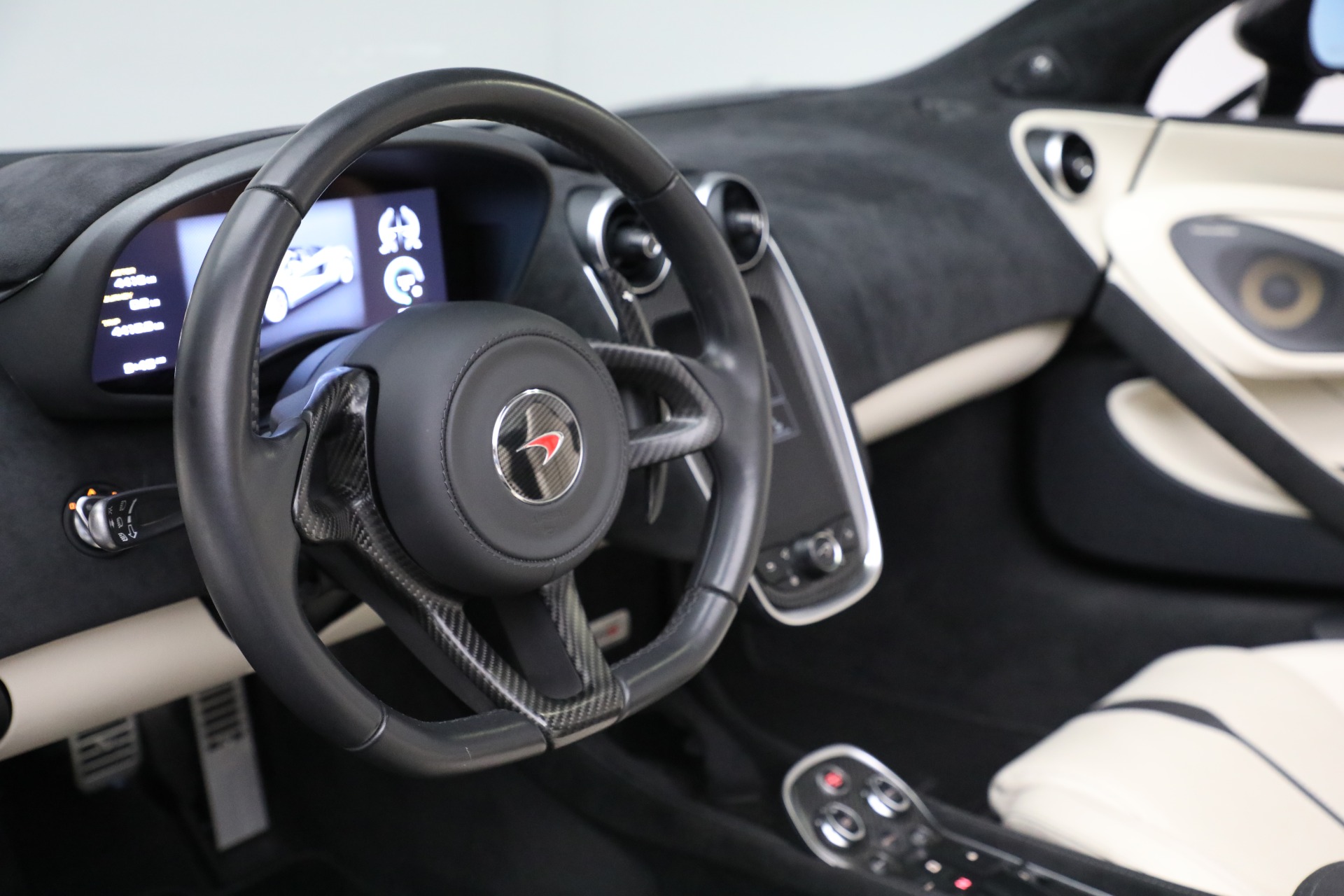 Used-2018-McLaren-570S-Spider