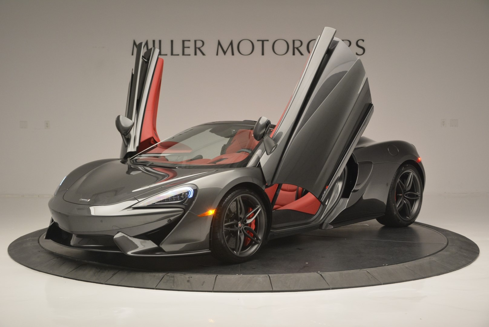 New-2018-McLaren-570S-Spider