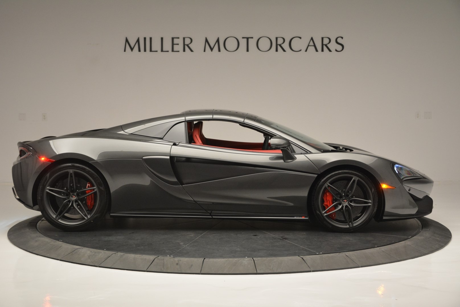 New-2018-McLaren-570S-Spider