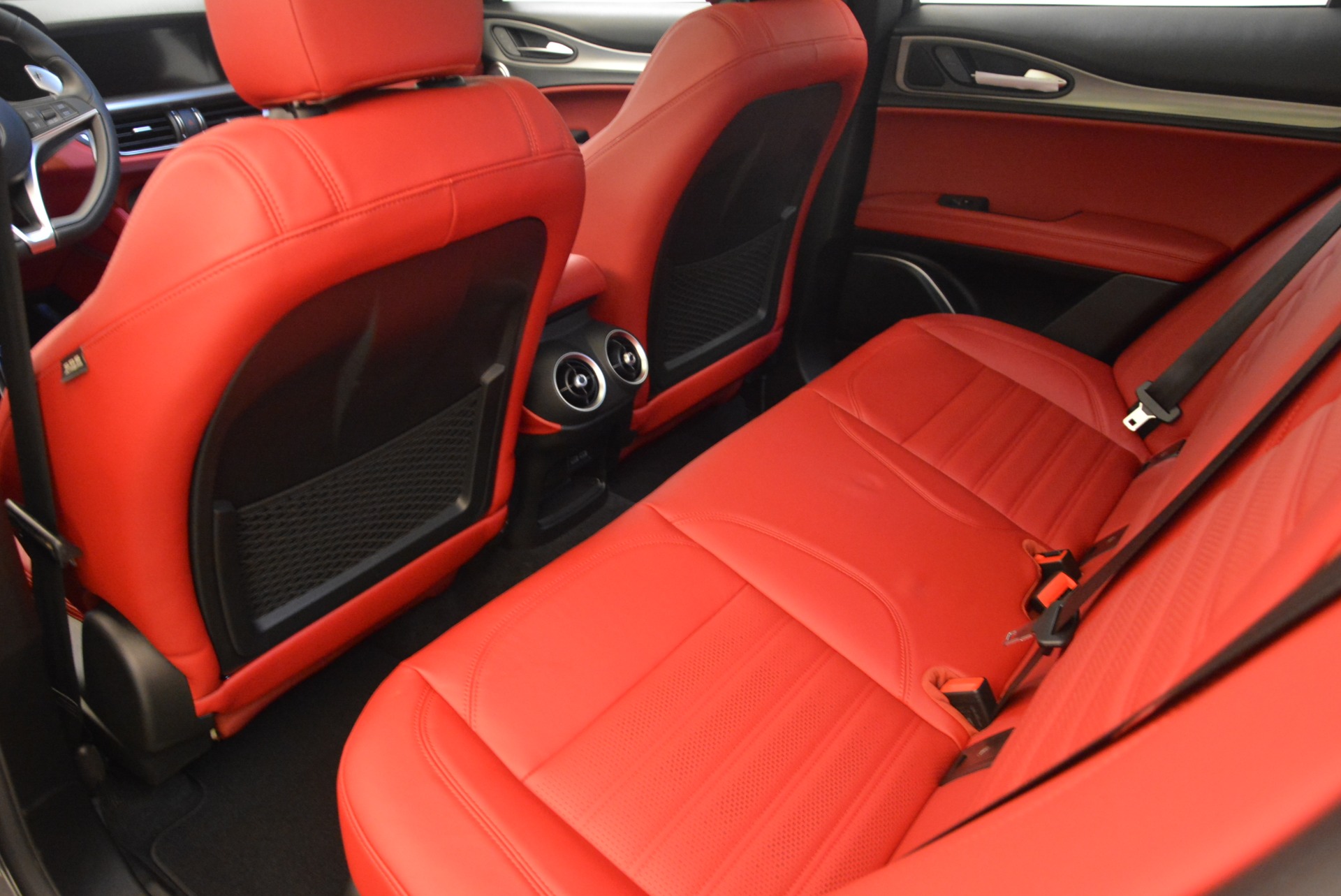 New-2018-Alfa-Romeo-Stelvio-Ti-Sport-Q4