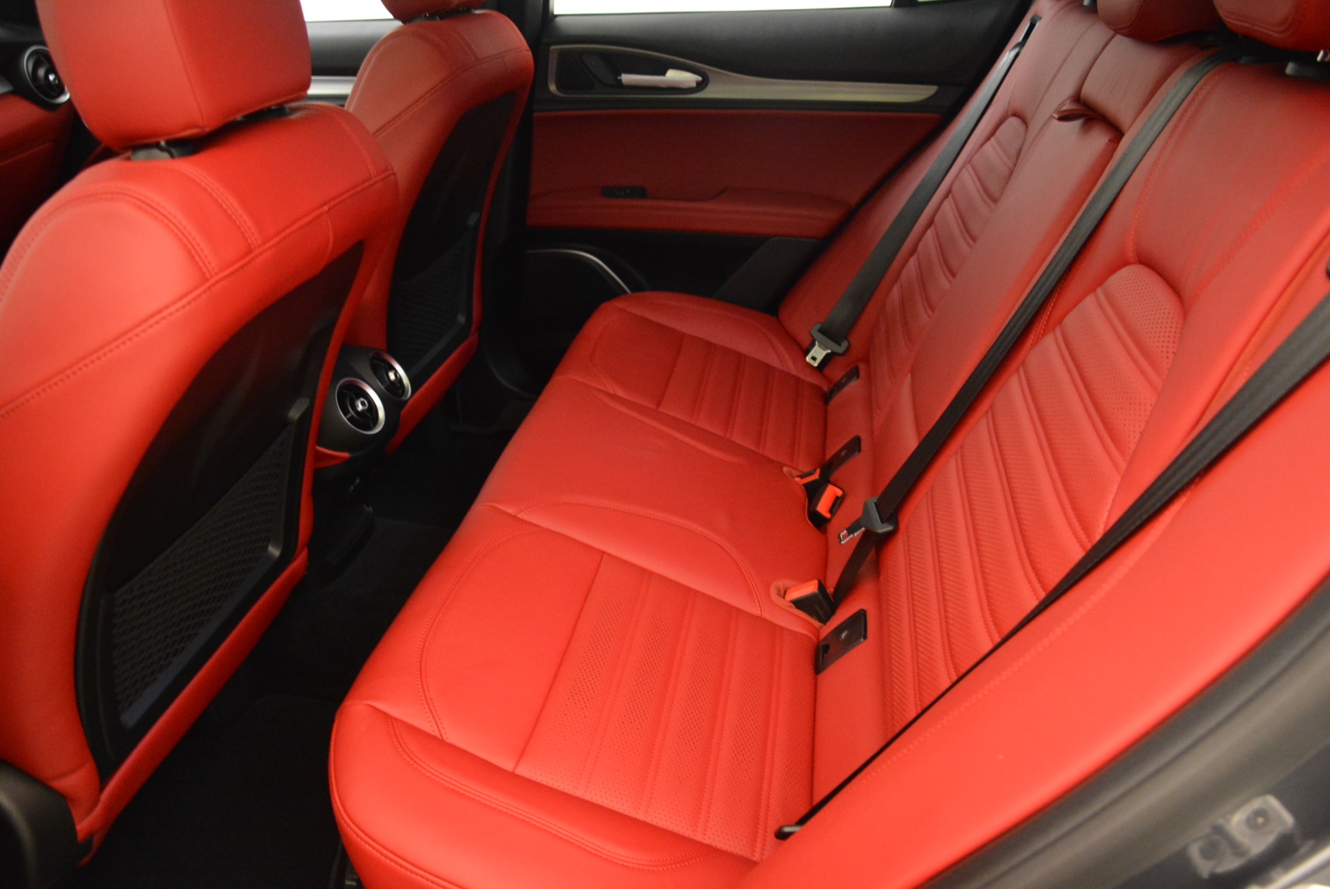 New-2018-Alfa-Romeo-Stelvio-Ti-Sport-Q4