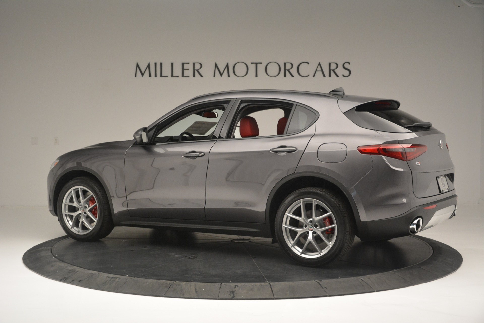 New-2018-Alfa-Romeo-Stelvio-Ti-Sport-Q4