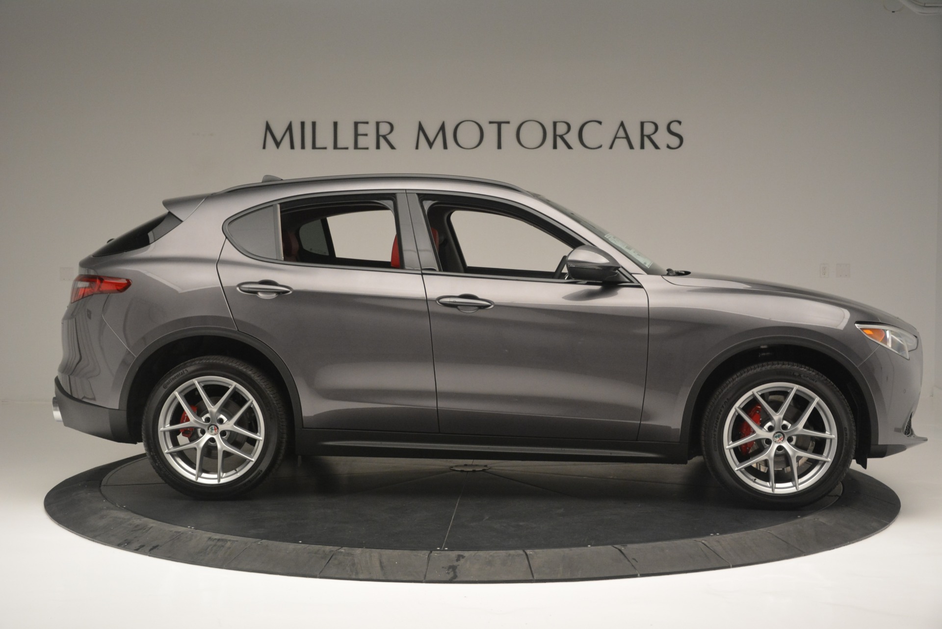 New-2018-Alfa-Romeo-Stelvio-Ti-Sport-Q4