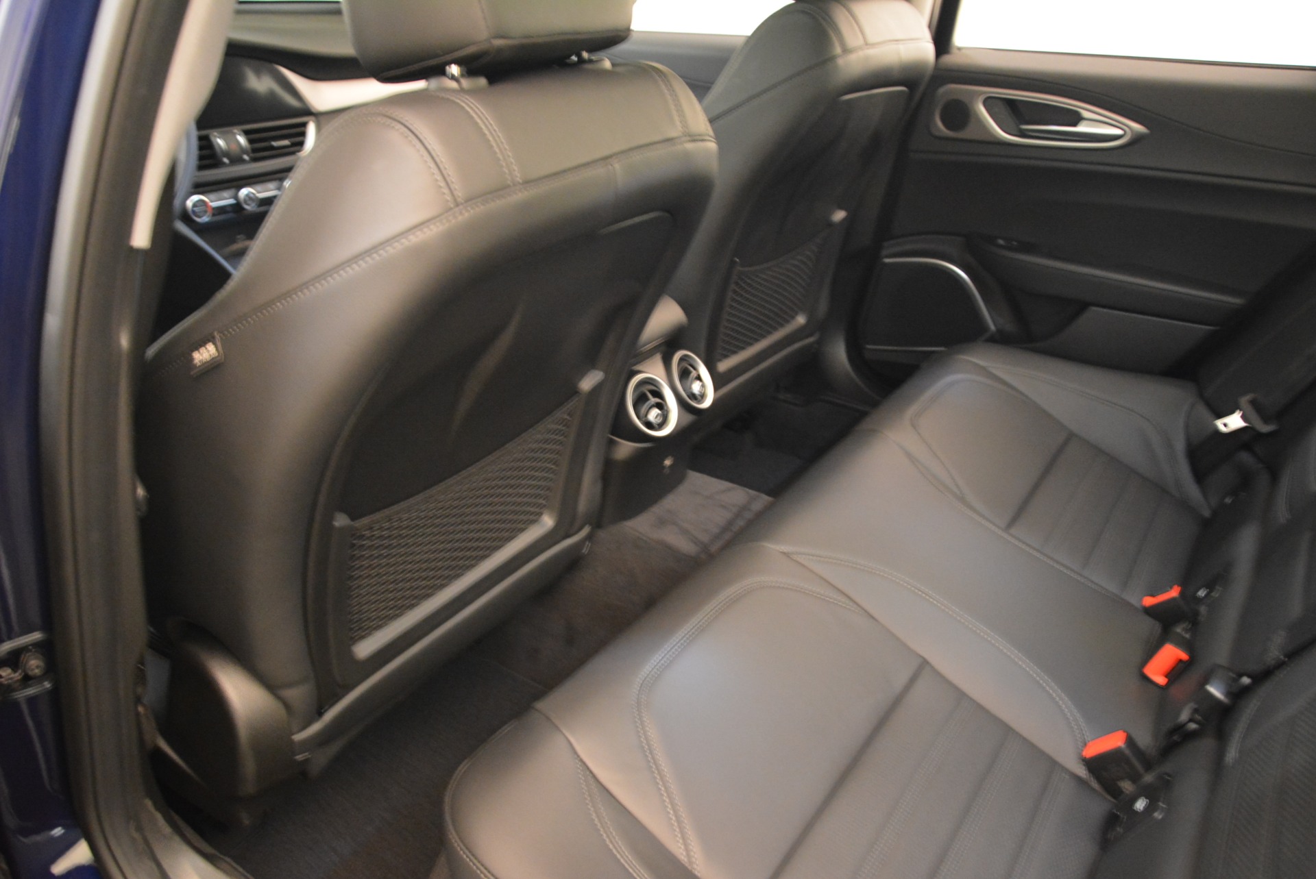 New-2018-Alfa-Romeo-Giulia-Ti-Sport-Q4