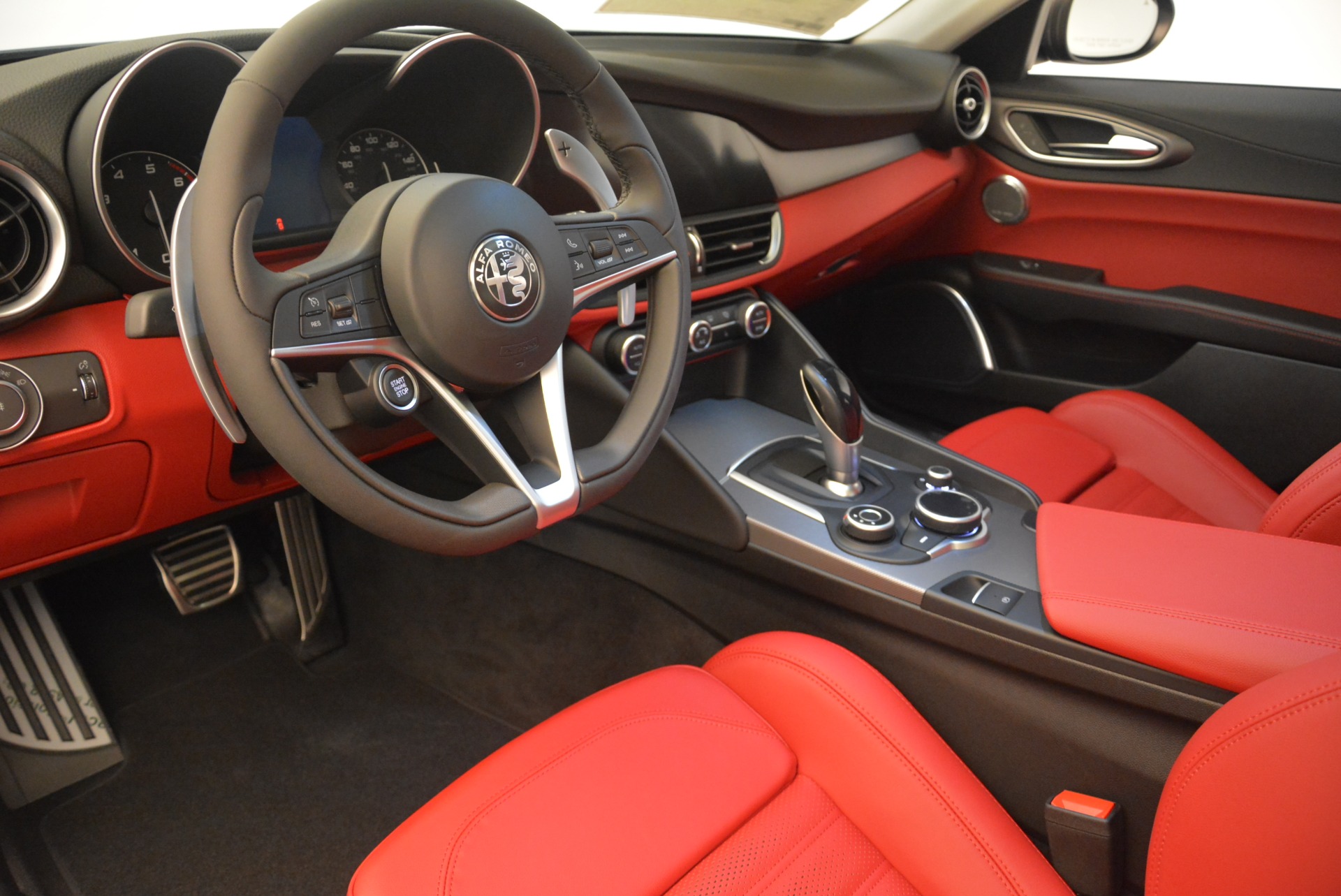 New-2018-Alfa-Romeo-Giulia-Ti-Sport-Q4