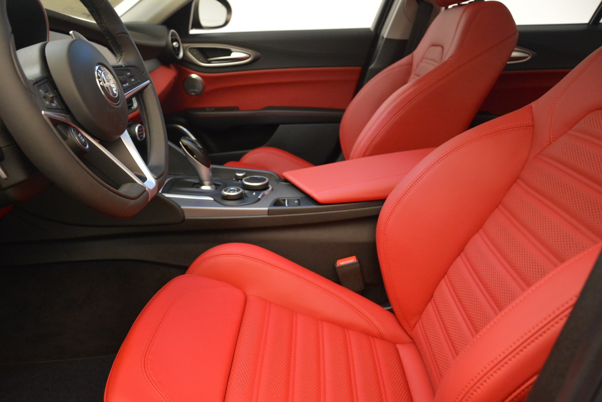 New-2018-Alfa-Romeo-Giulia-Ti-Sport-Q4