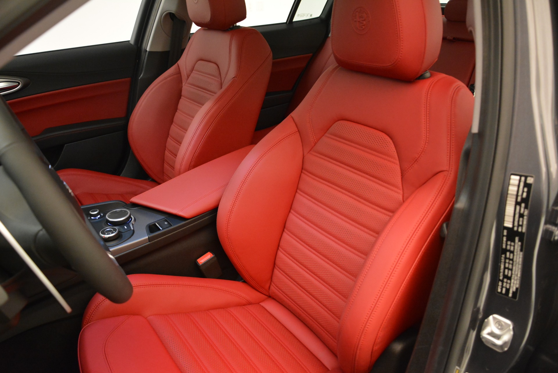 New-2018-Alfa-Romeo-Giulia-Ti-Sport-Q4