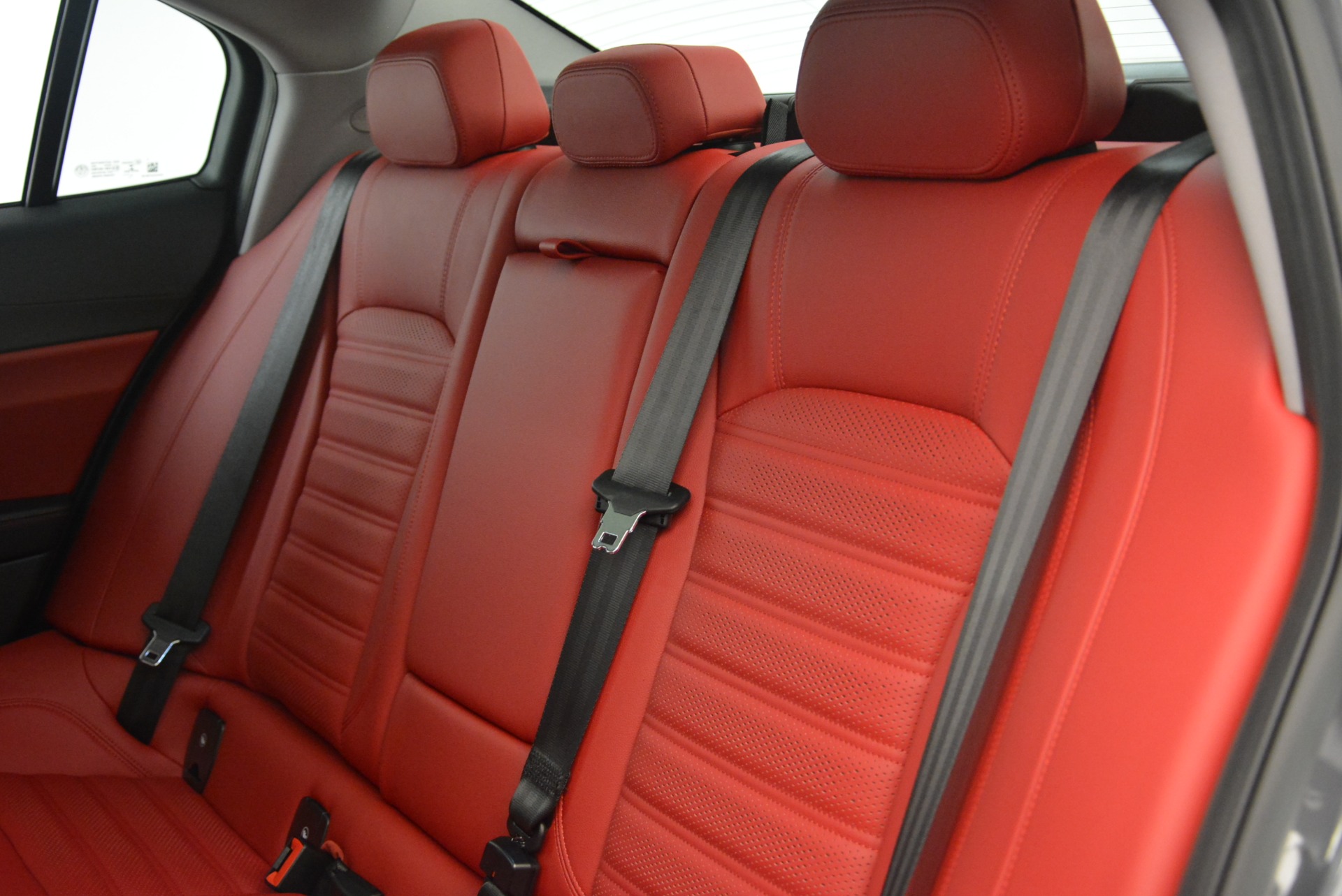 New-2018-Alfa-Romeo-Giulia-Ti-Sport-Q4