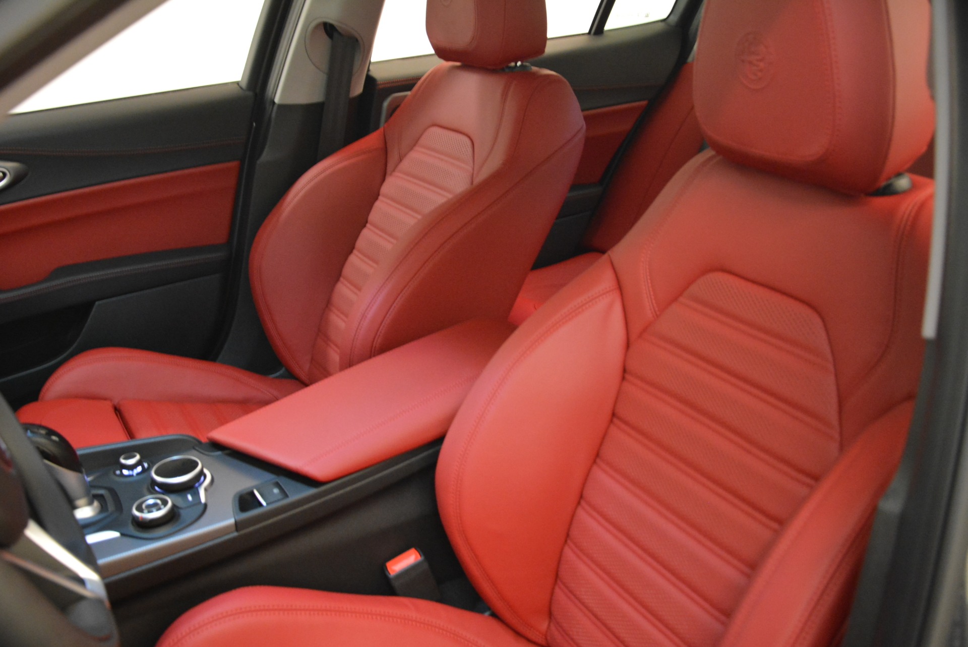 New-2018-Alfa-Romeo-Giulia-Ti-Sport-Q4