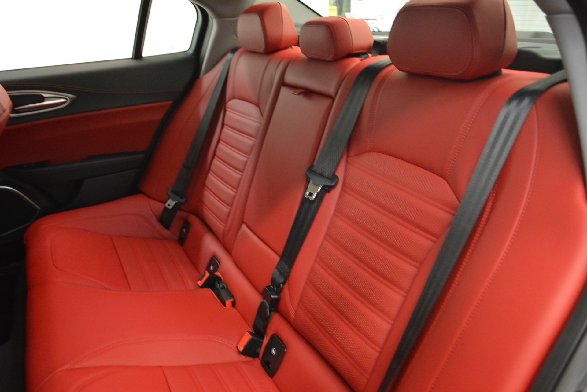 New-2018-Alfa-Romeo-Giulia-Ti-Sport-Q4