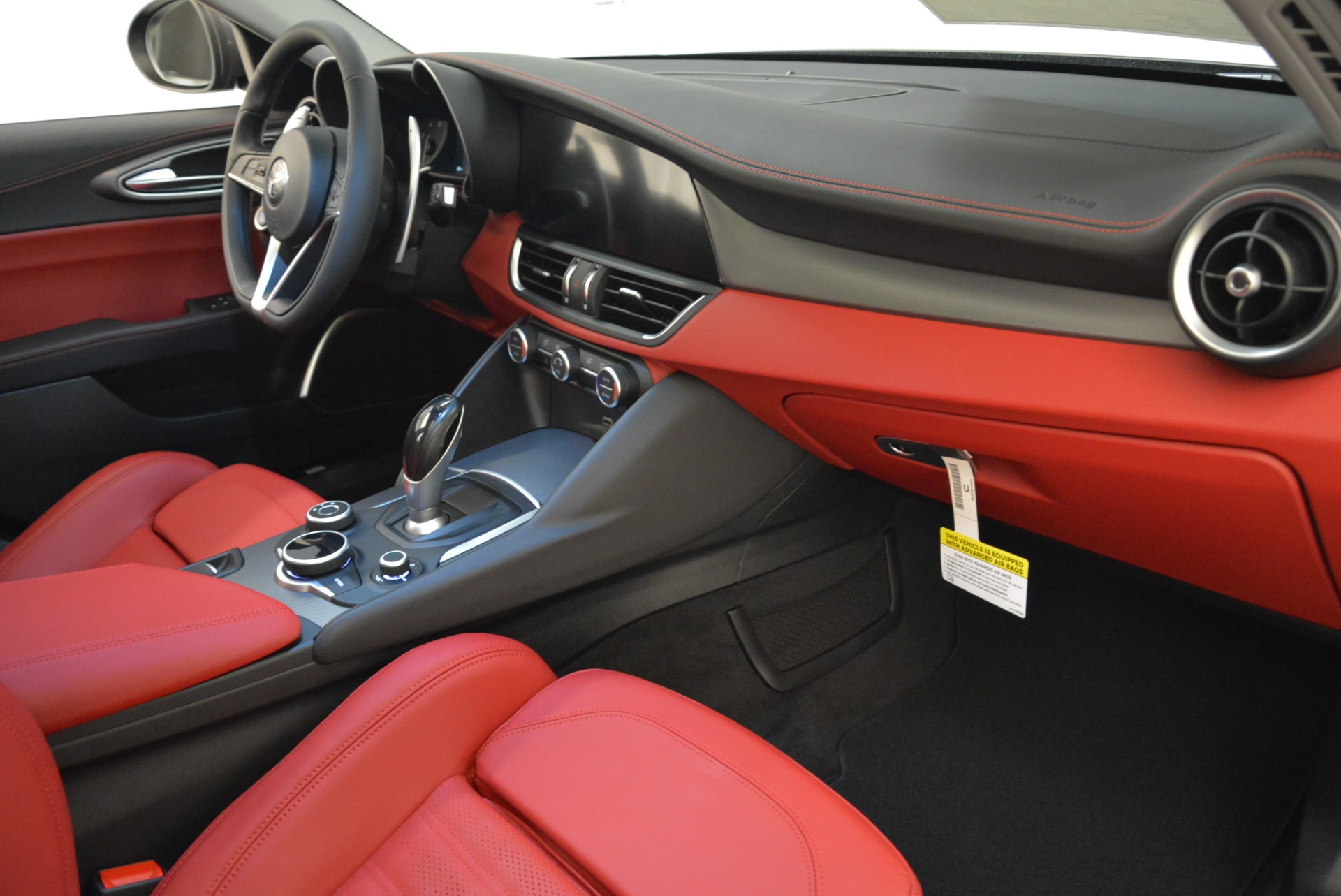 New-2018-Alfa-Romeo-Giulia-Ti-Sport-Q4