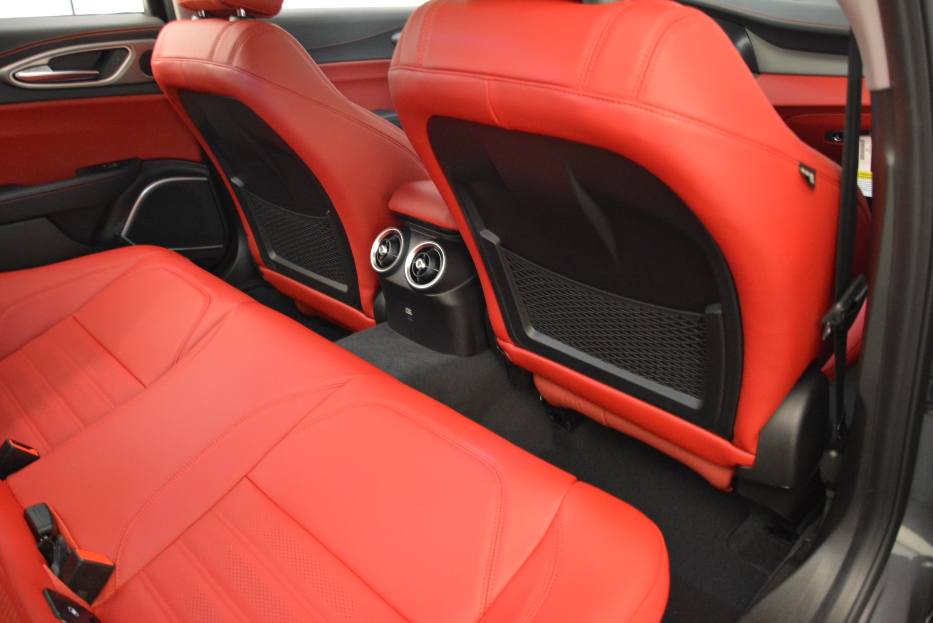 New-2018-Alfa-Romeo-Giulia-Ti-Sport-Q4