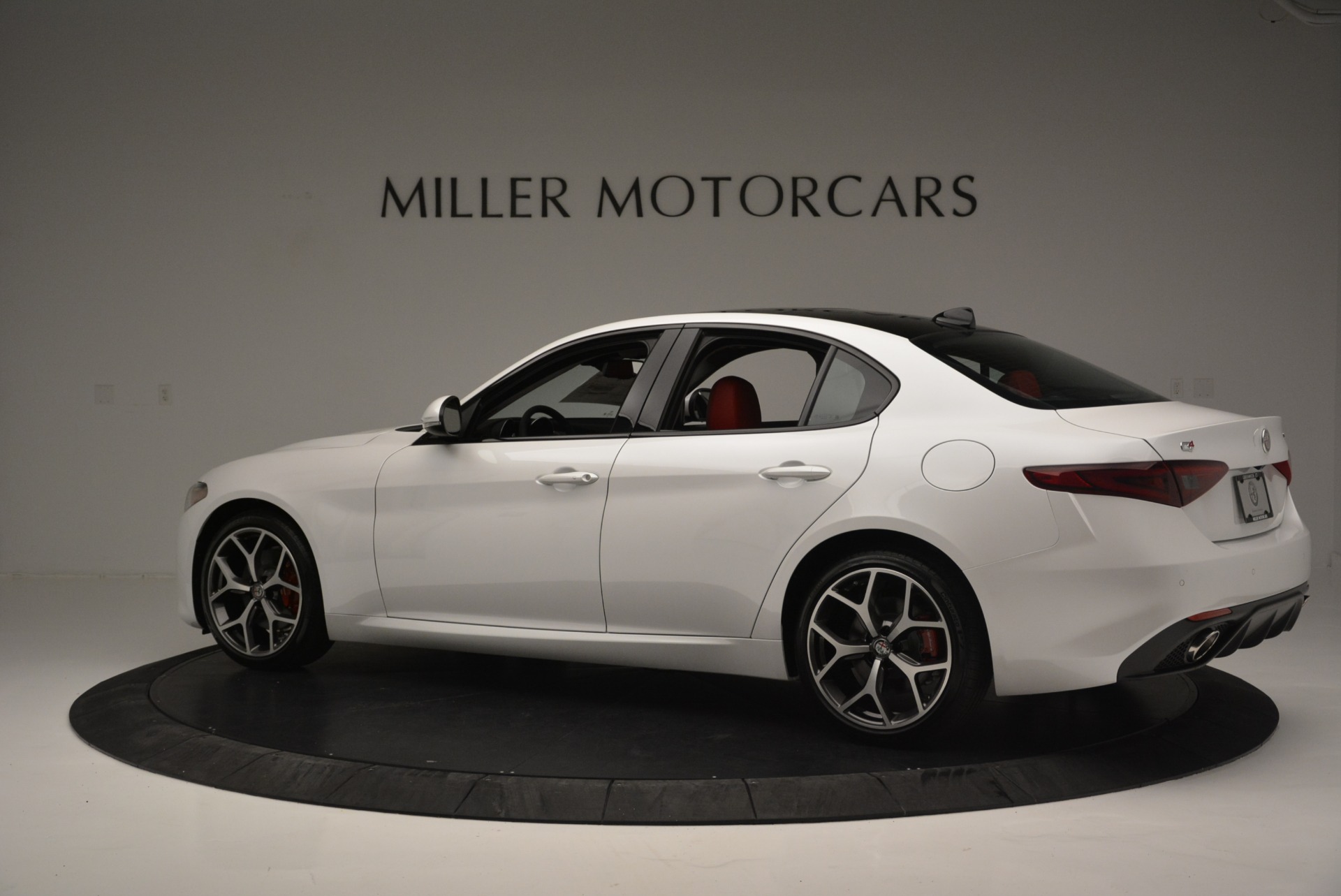 New-2018-Alfa-Romeo-Giulia-Ti-Sport-Q4