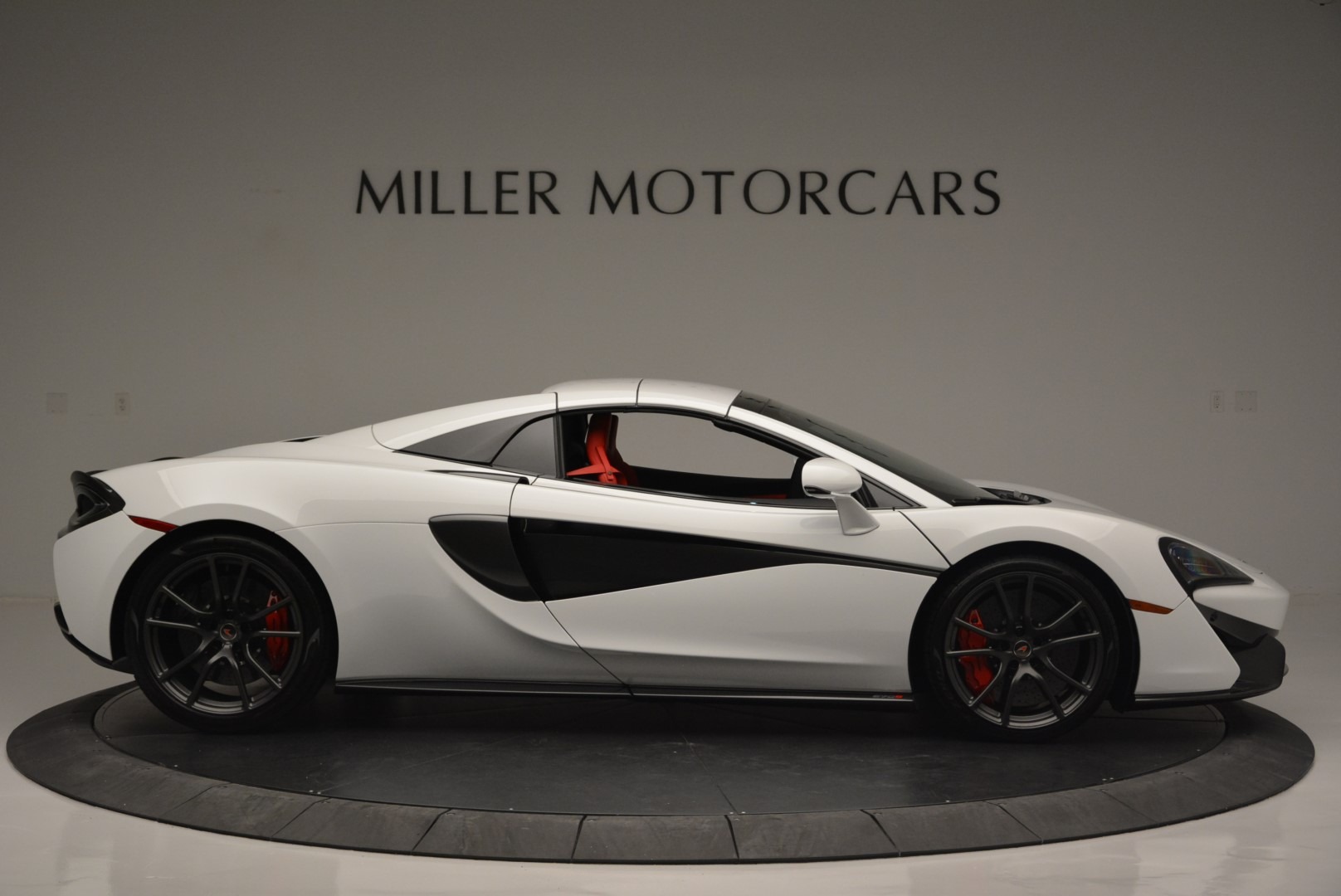 Used-2018-McLaren-570S-Spider