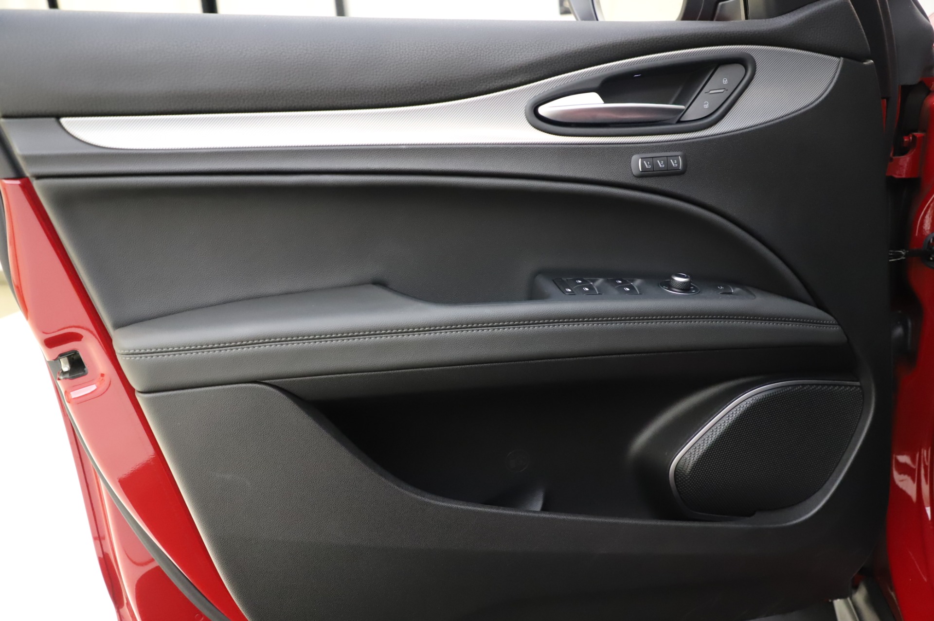 Used-2018-Alfa-Romeo-Stelvio-Sport-Q4